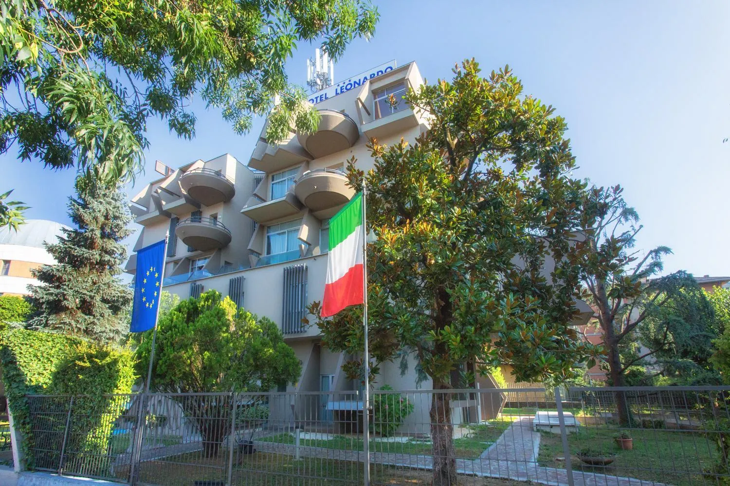 Property building in Hotel Leonardo