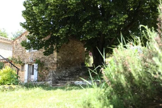 Property building in Chambre d'hôtes LOU PATACLET