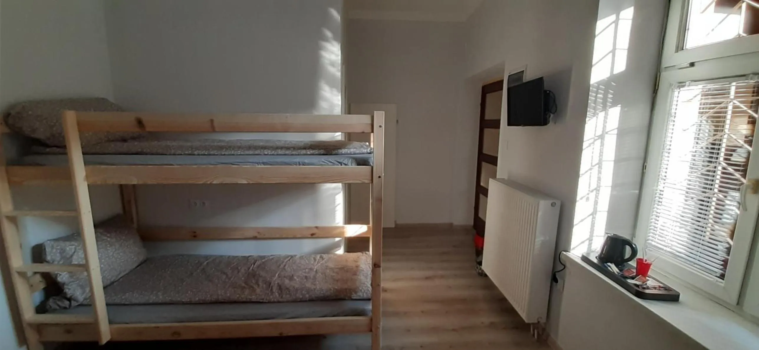 bunk bed, Bed in Kraków Chilli Hostel