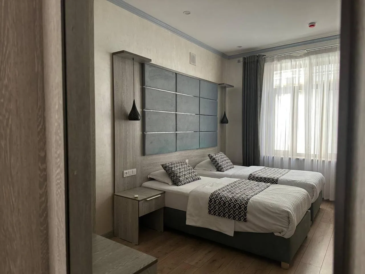 Atrium Hotel
