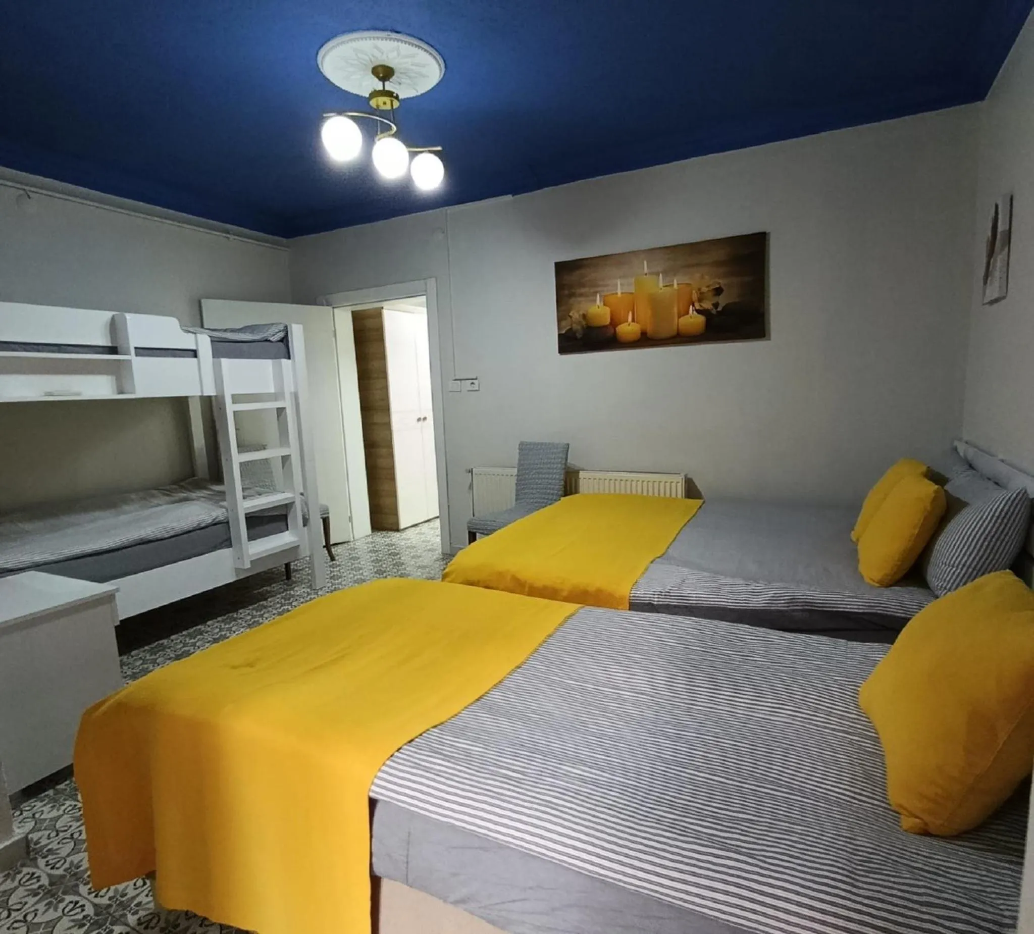 Photo of the whole room in My Home Taksim