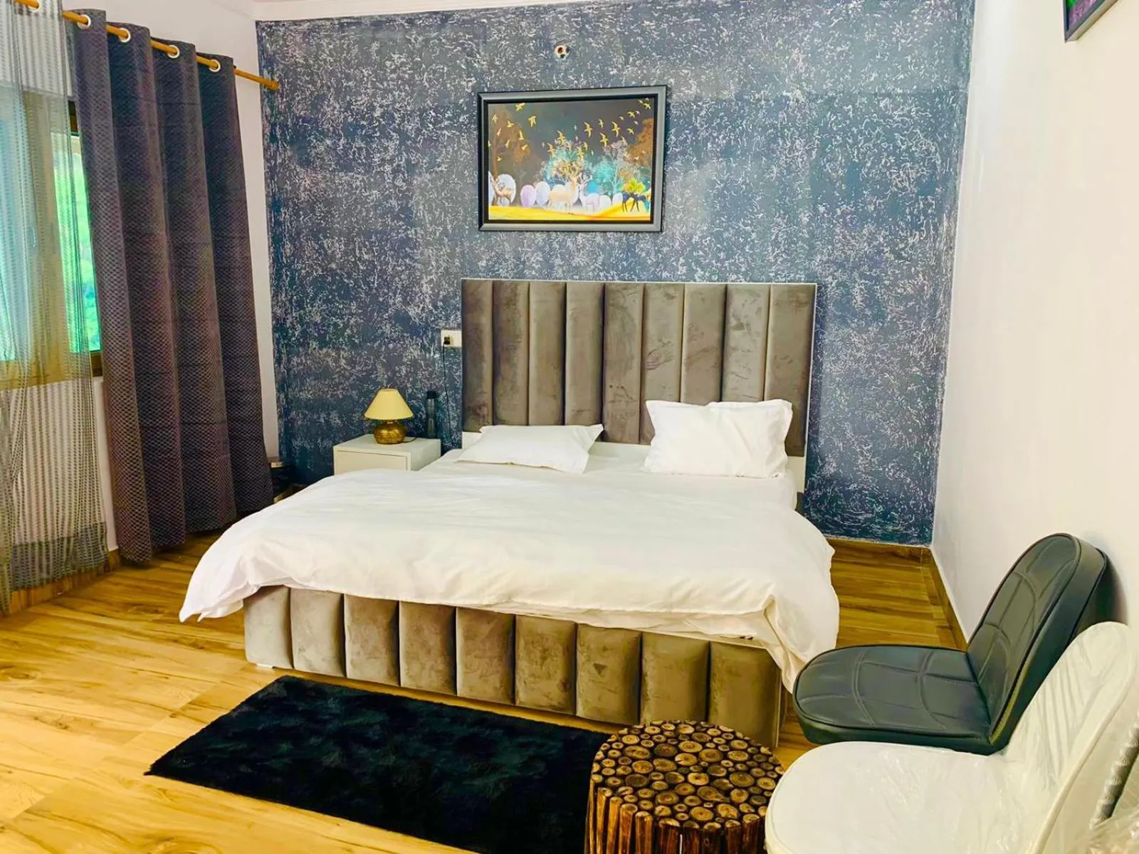 Bedroom, Bed in Mrig Valley Resort, Homestay & Banquet