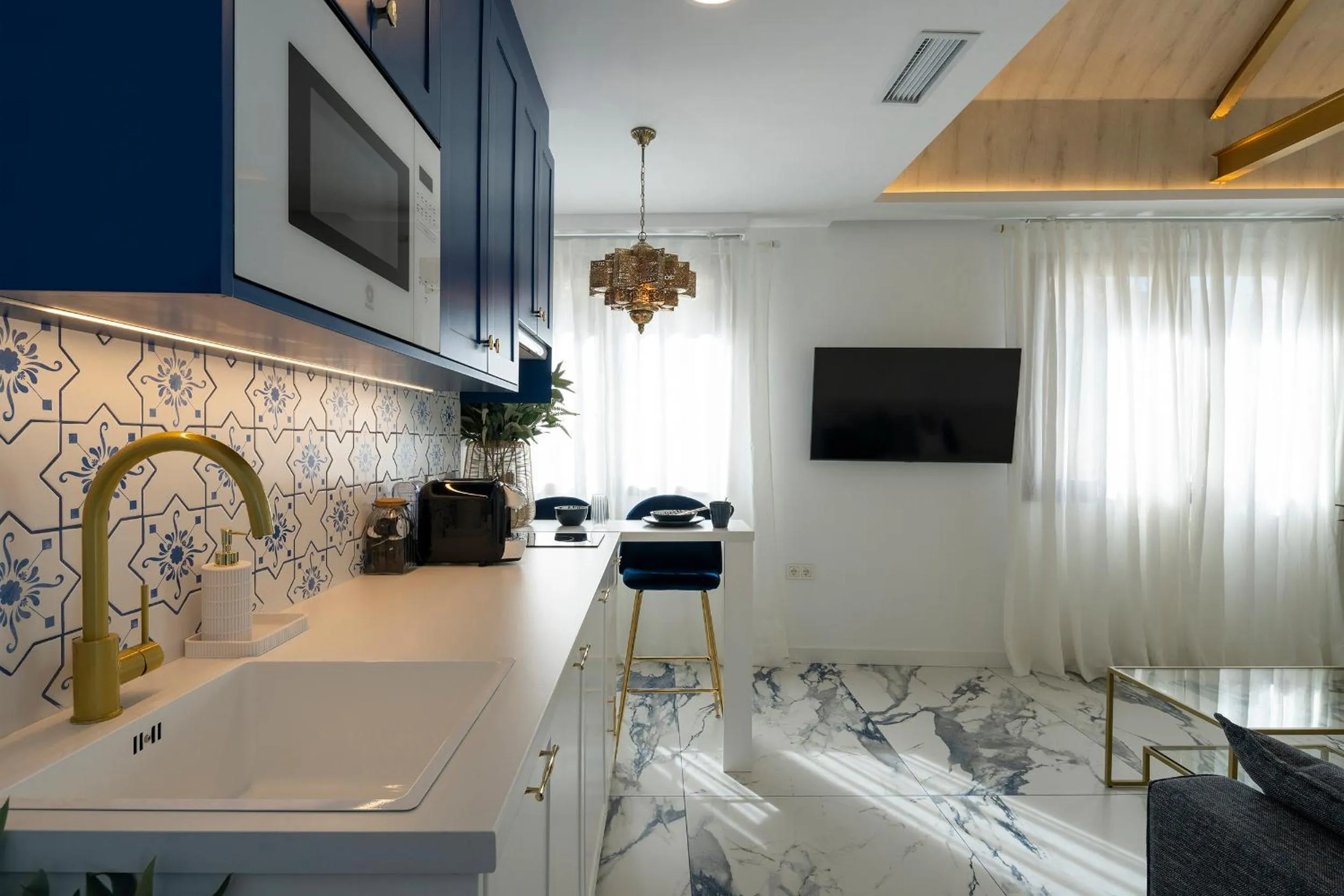 Kitchen or kitchenette in Palatina Concept Suites