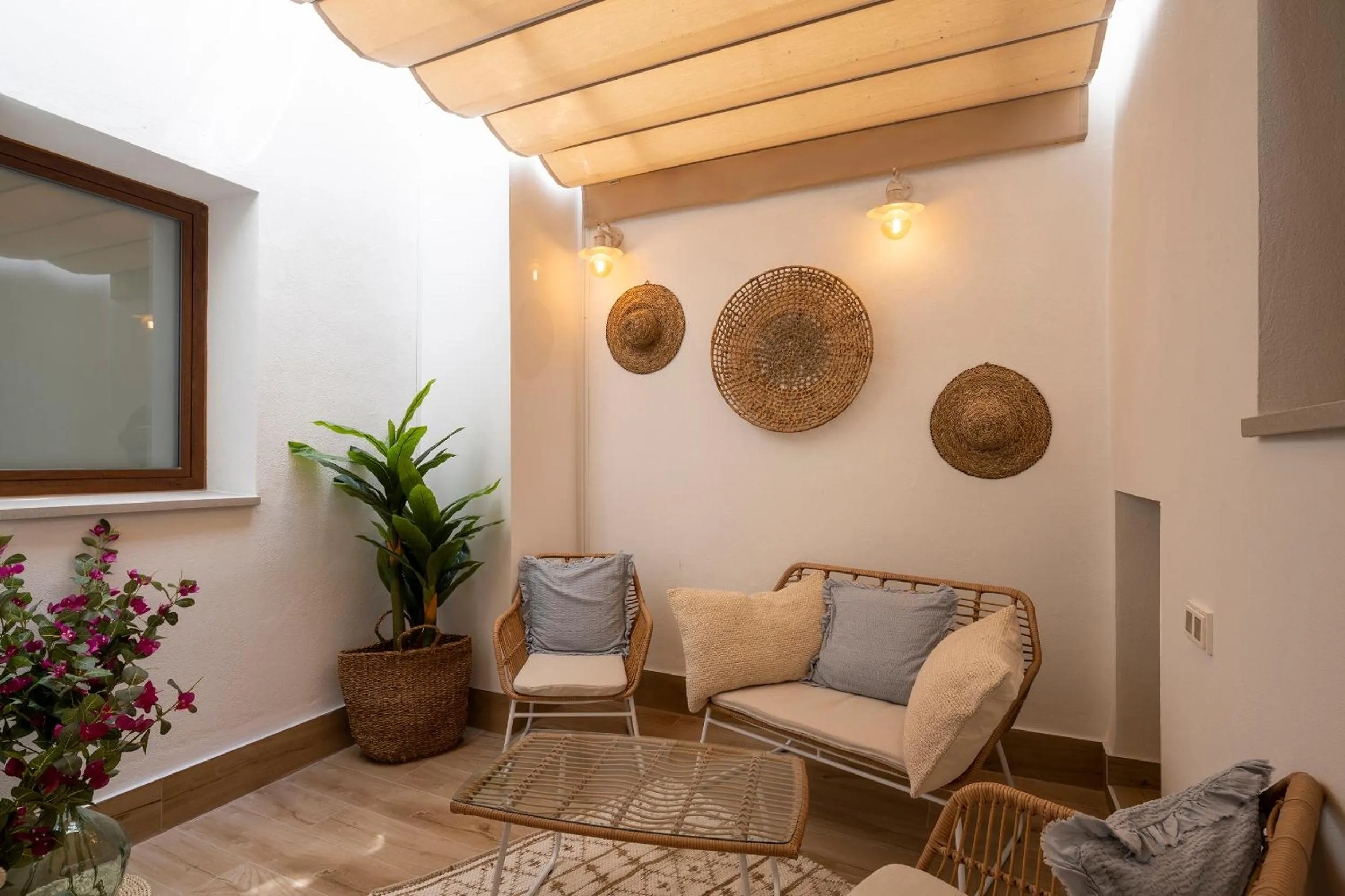 Patio in Palatina Concept Suites