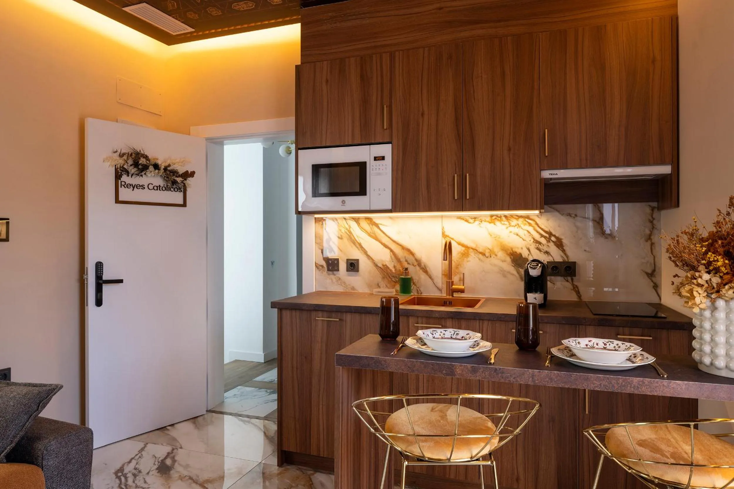 Kitchen or kitchenette in Palatina Concept Suites