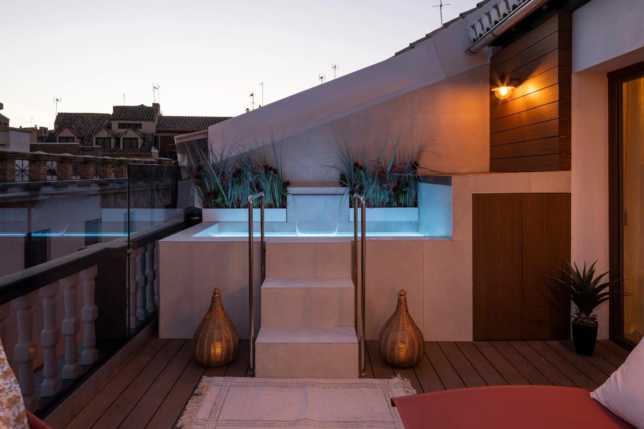 Night in Palatina Concept Suites