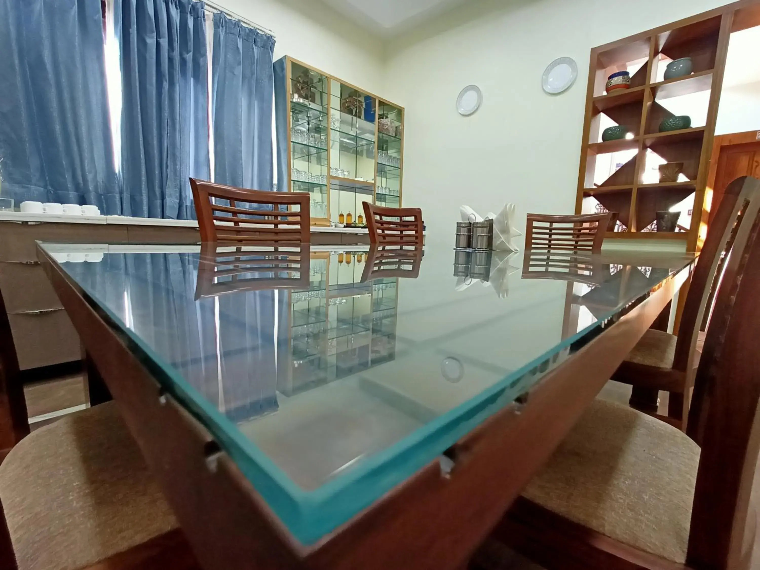 Restaurant/places to eat in Matoshree Club and Resort Restaurant/places to eat in Matoshree Club and Resort