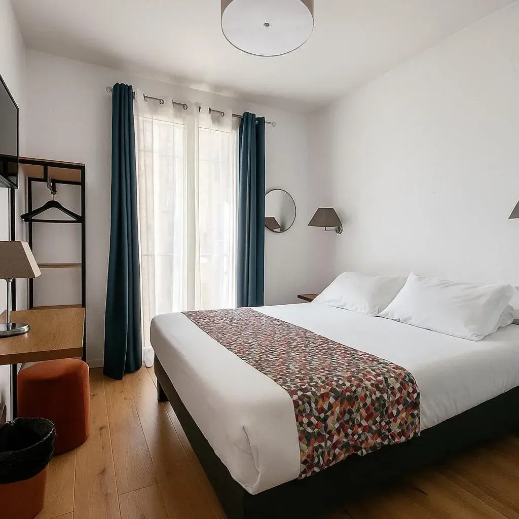 Bed in Hôtel Posta Vecchia Bed in Hôtel Posta Vecchia