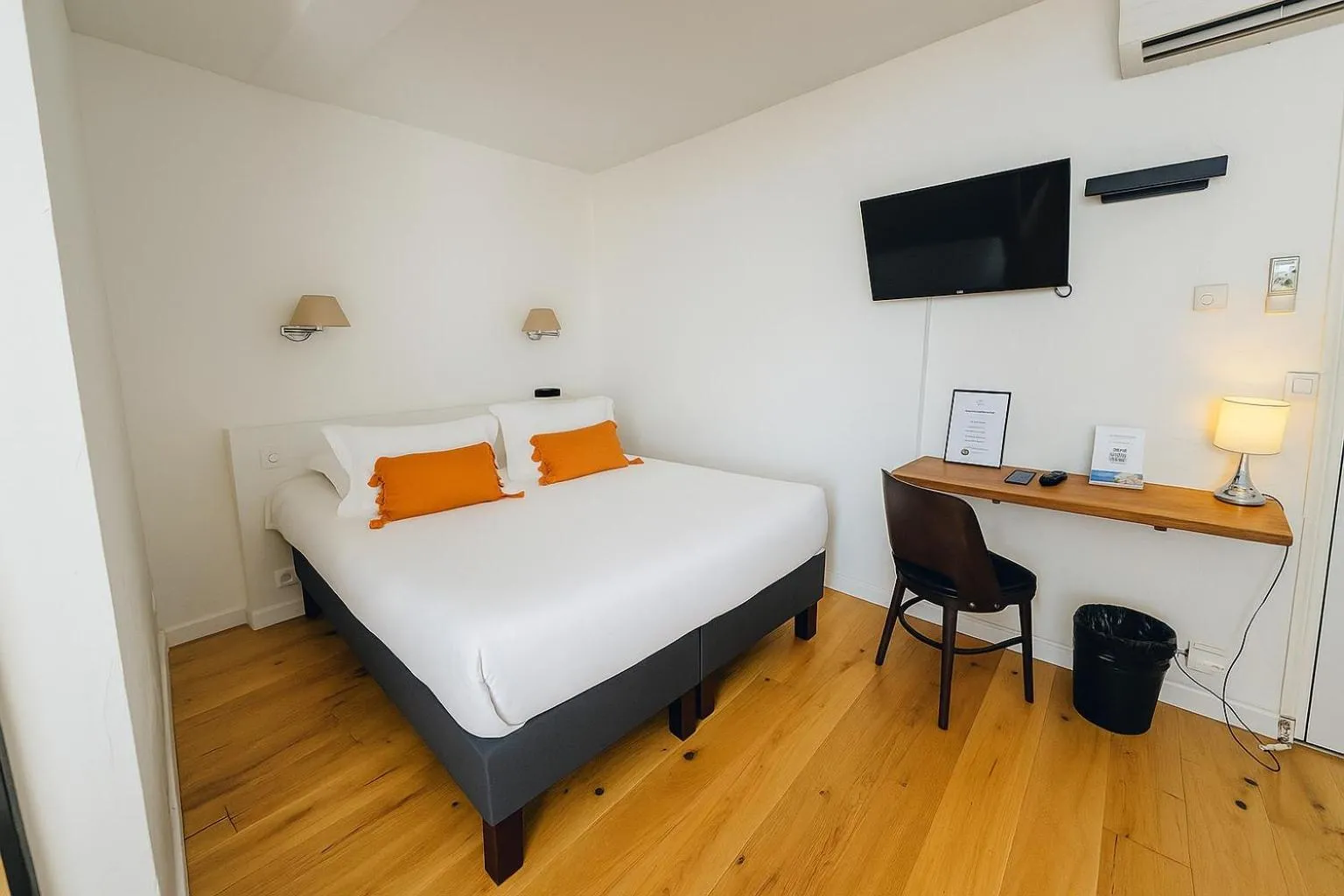 Bed in Hôtel Posta Vecchia