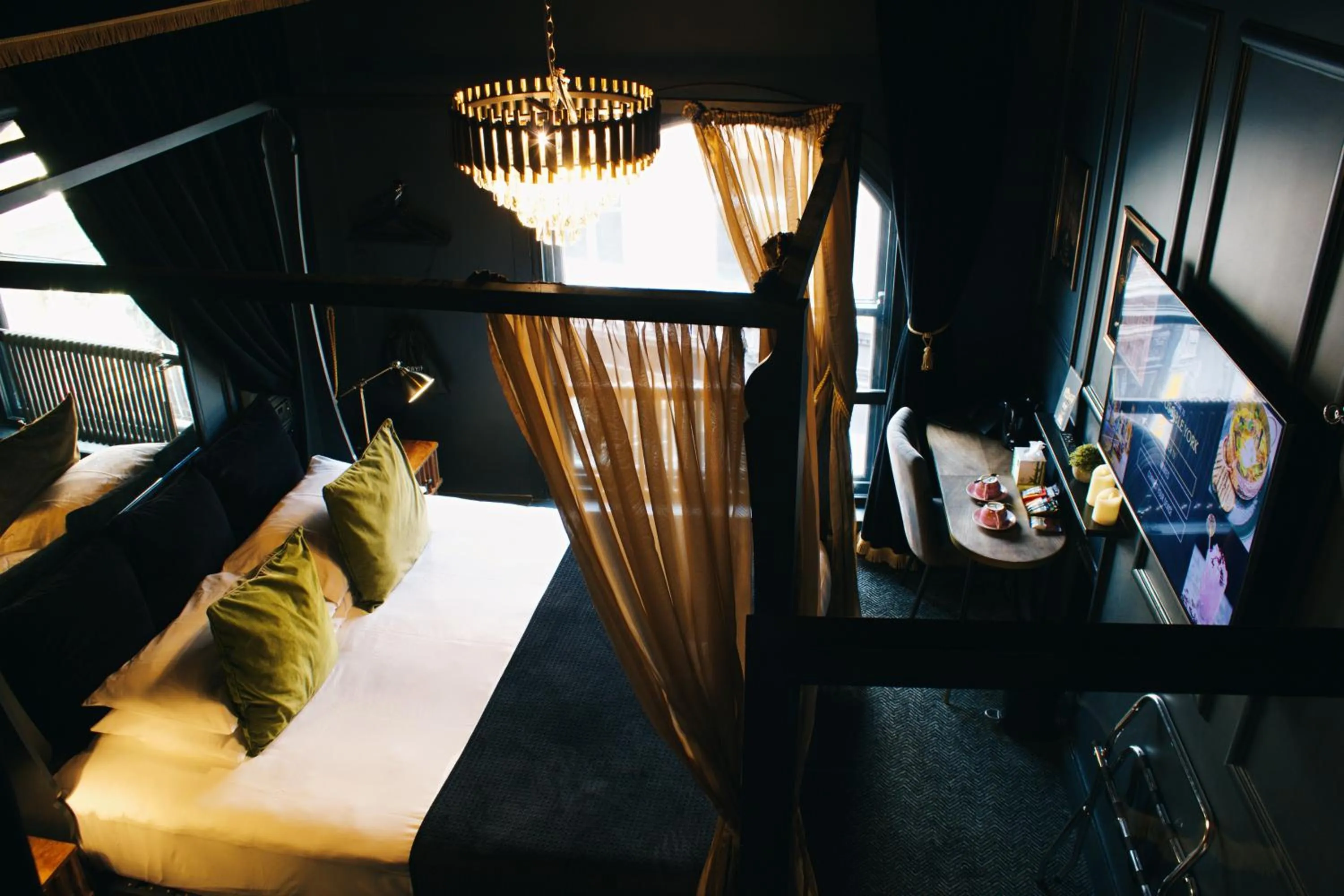 Bedroom, Bed in Impossible Motel