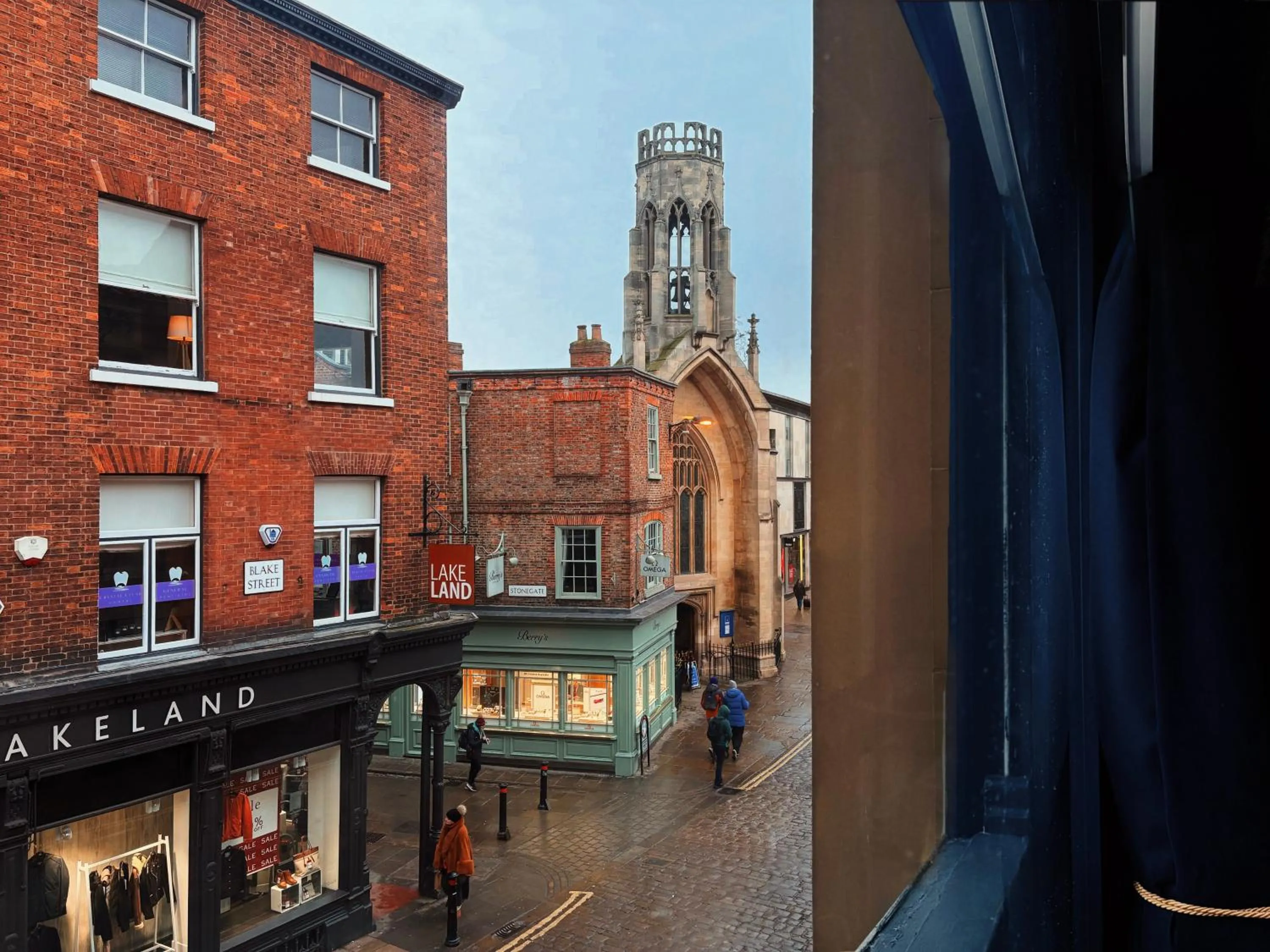 City view in Impossible Motel