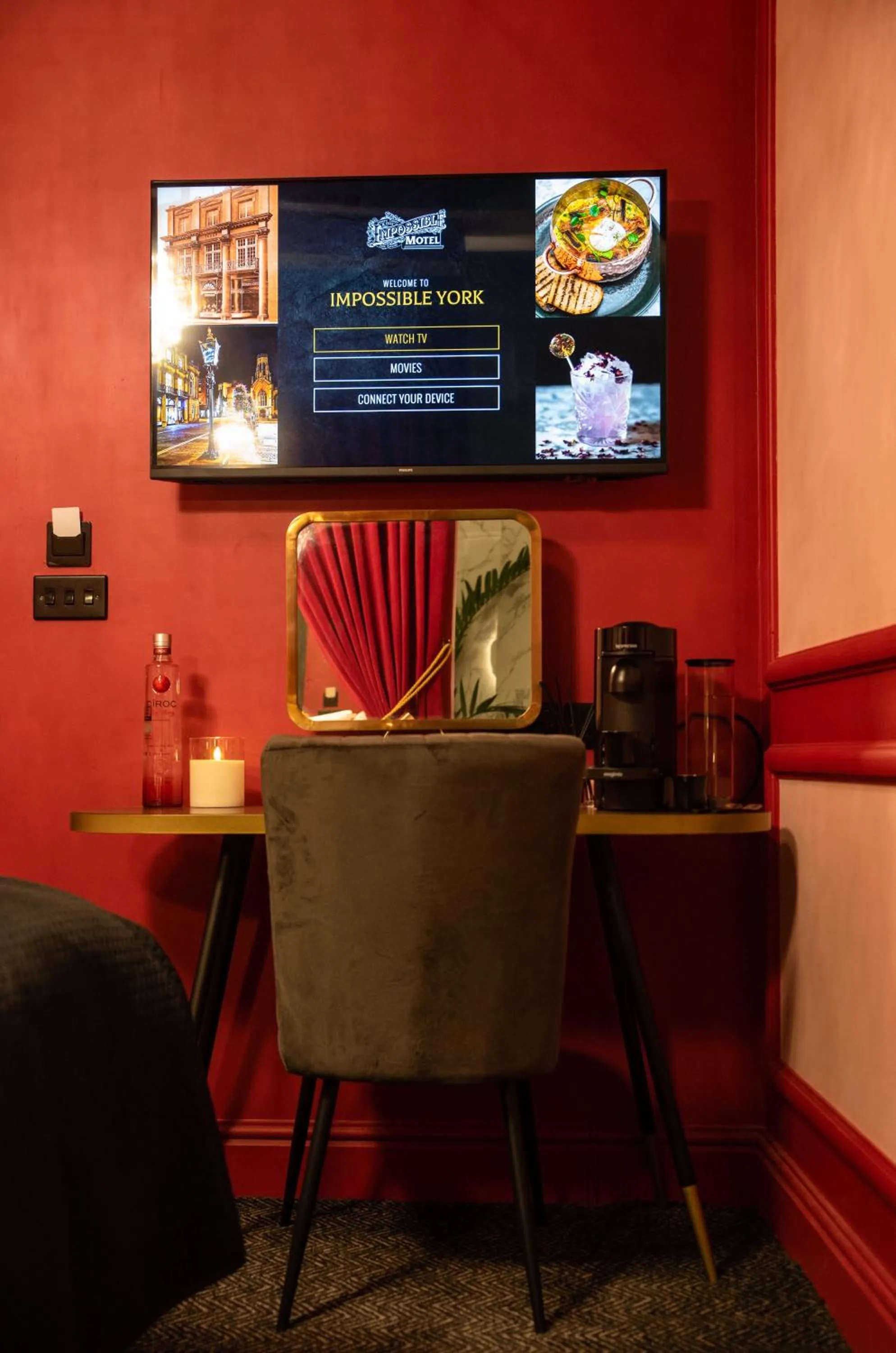 TV and multimedia in Impossible Motel