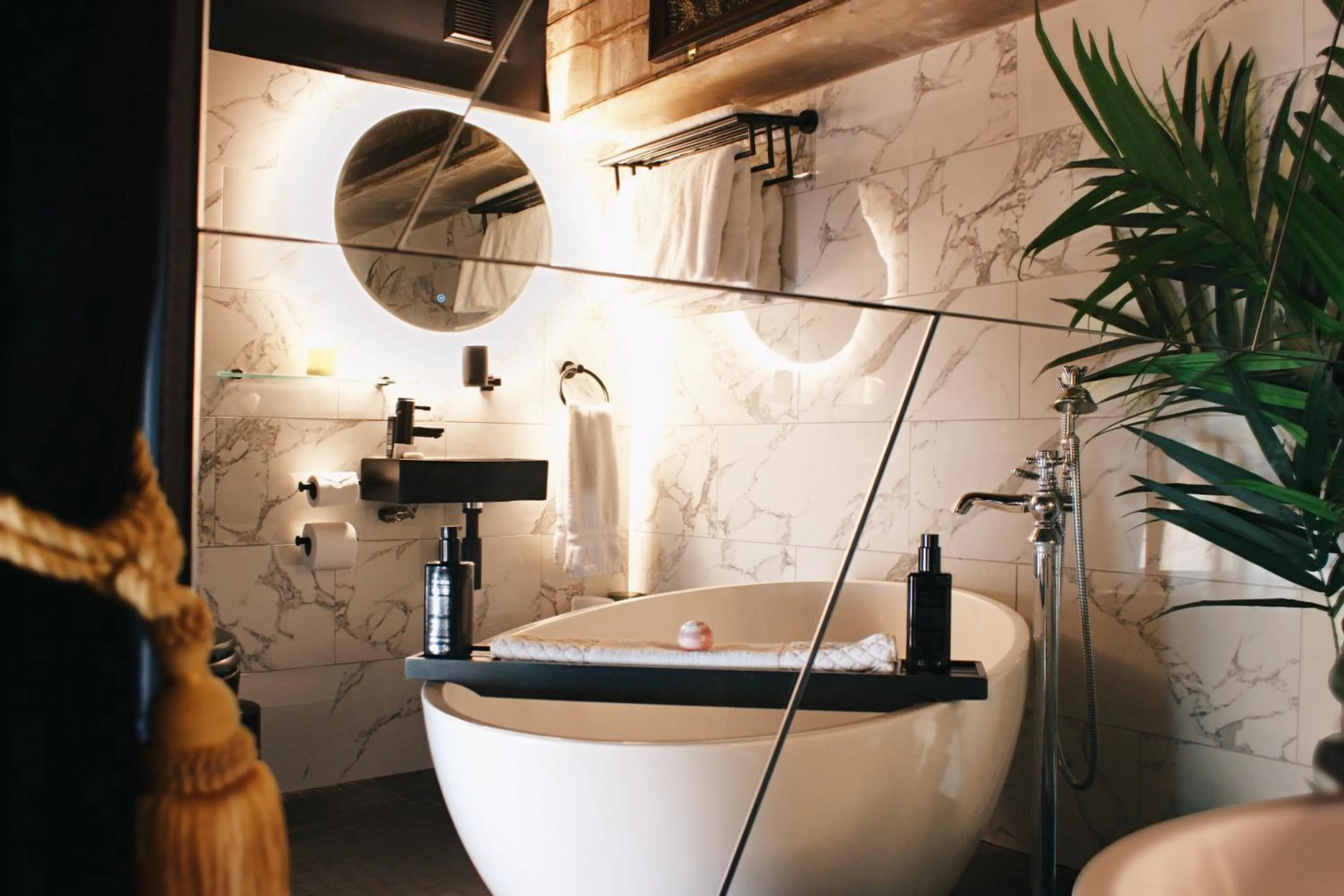 Bathroom in Impossible Motel