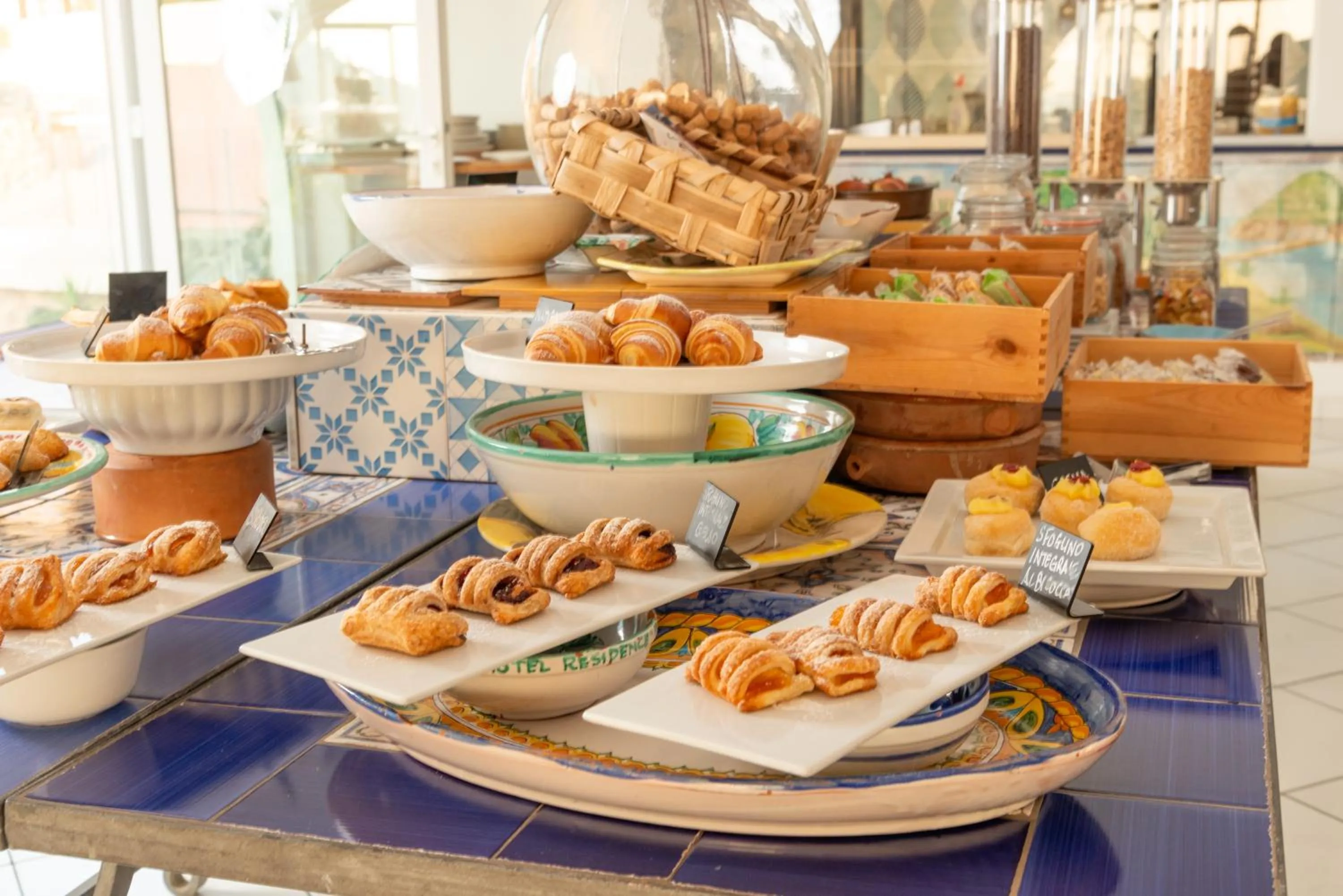 Breakfast in Hotel Torre Sant'Angelo