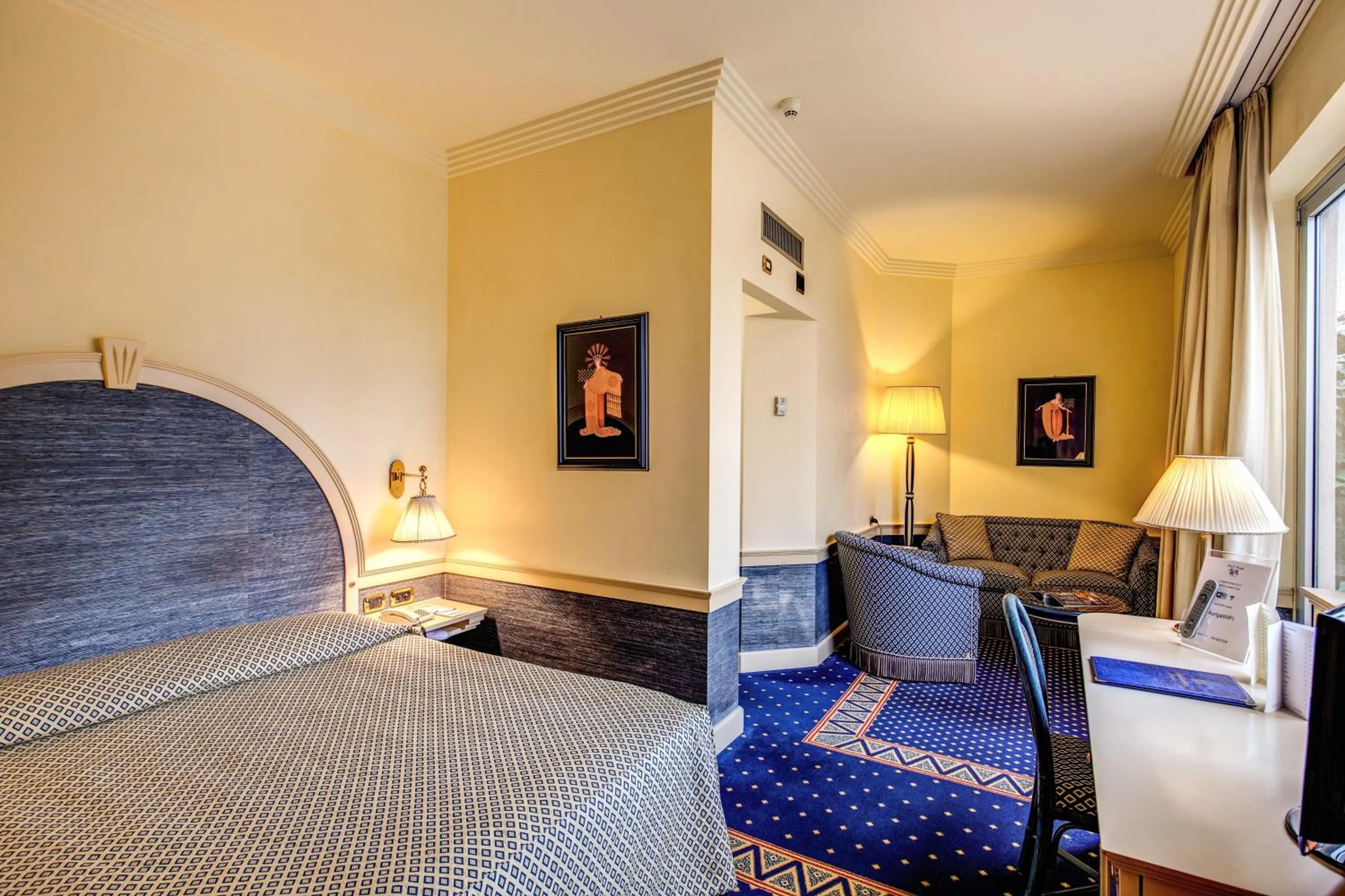 Photo of the whole room, Bed in Hotel Auriga