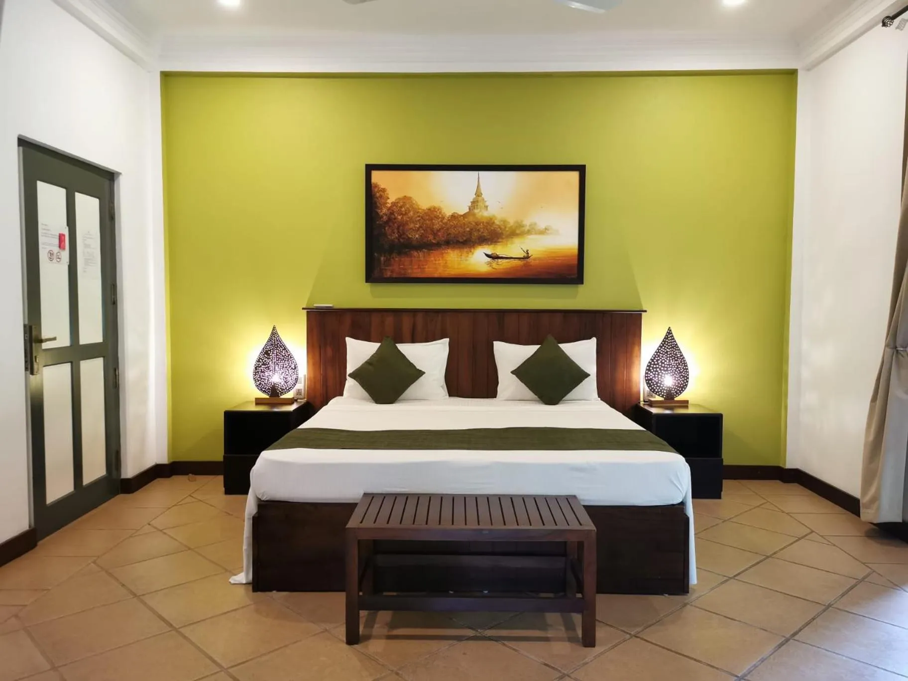 Bedroom, Bed in The Villa Green Inn