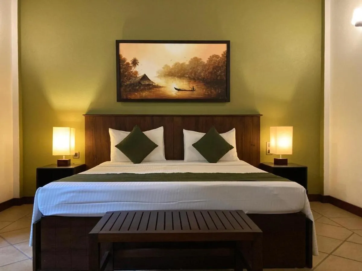 Bed in The Villa Green Inn