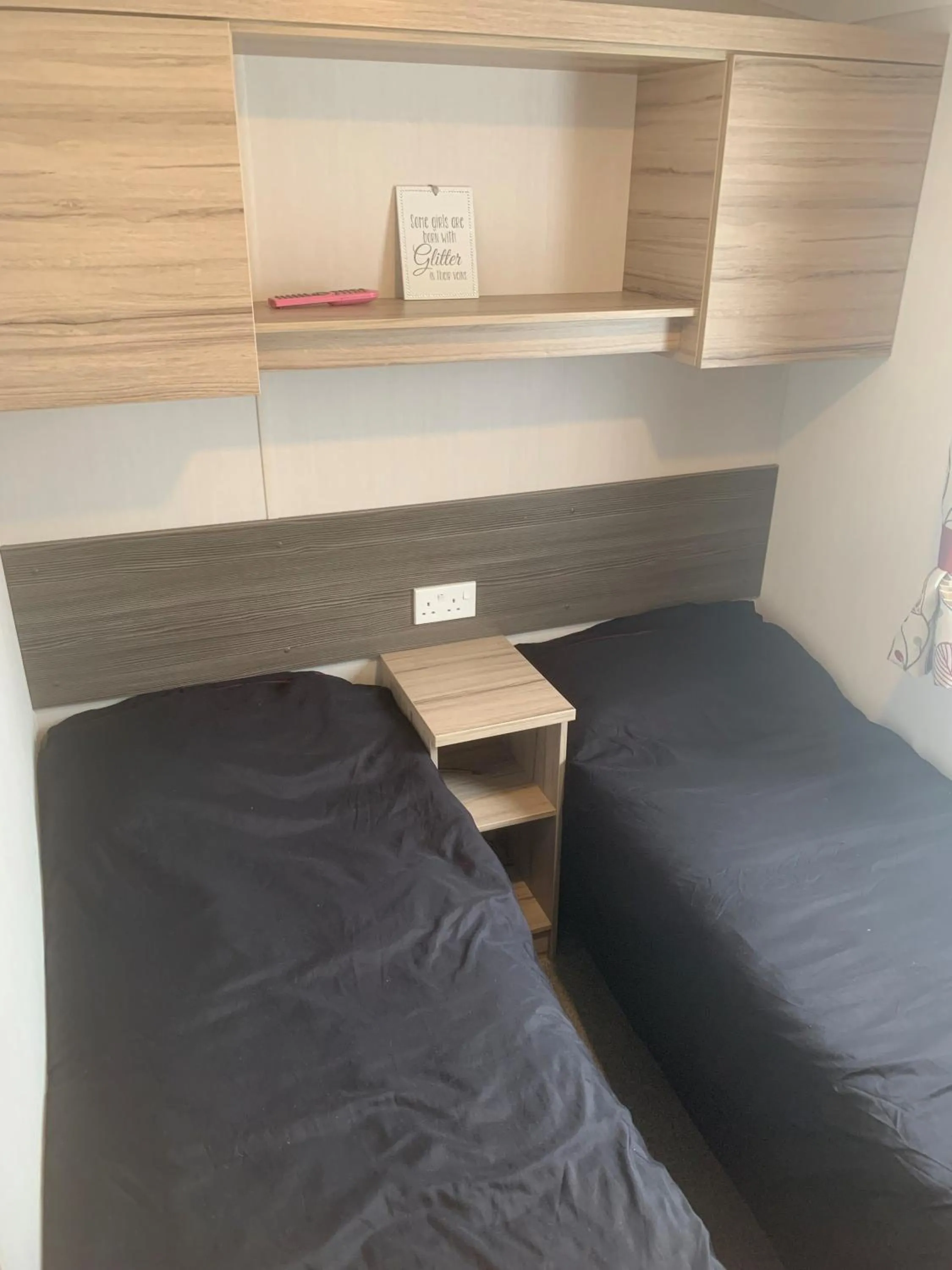 Bed in CLJP Caravan Cleethorpes Beach formally Thorpe Park Free WI-FI