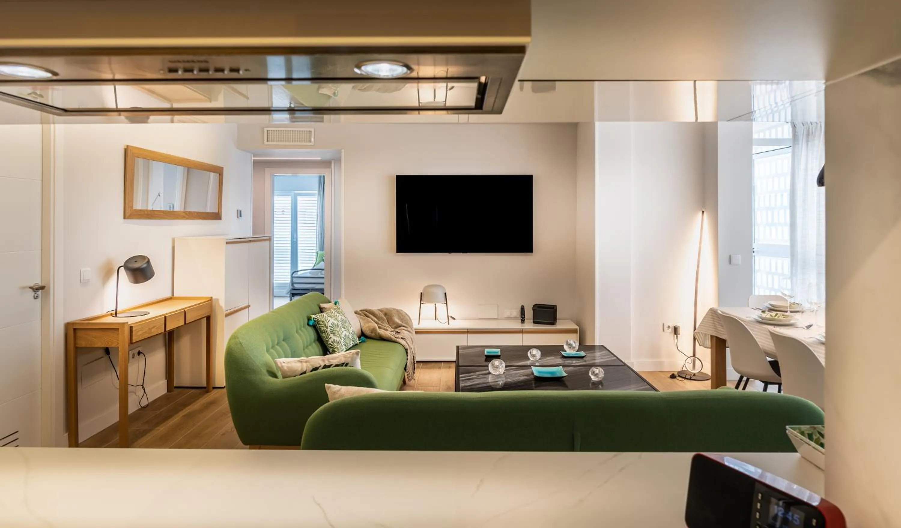 Lounge or bar, Bed in Apartamento en Milla Oro Marbella