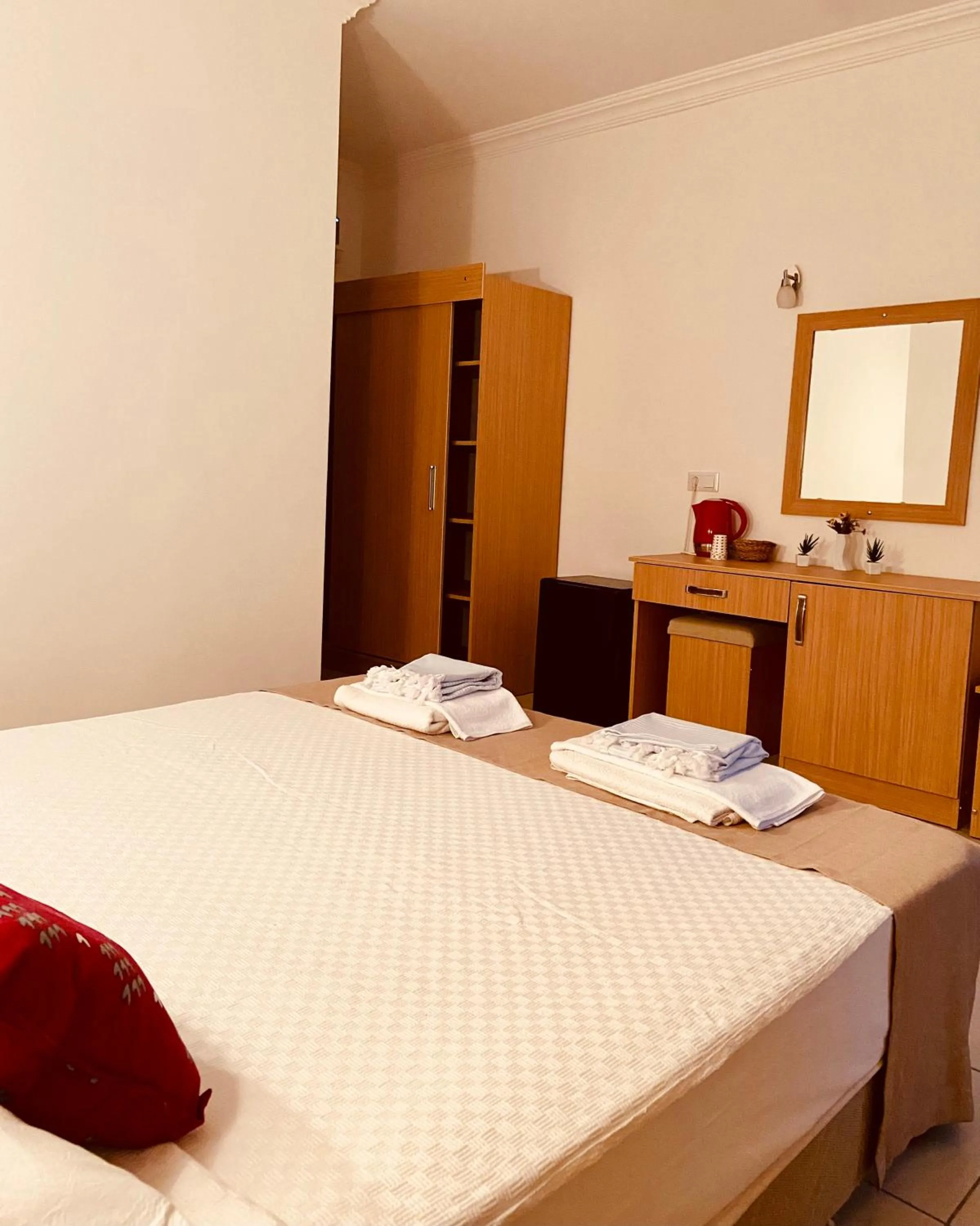 Bed in Kalia Beach Hotel Side