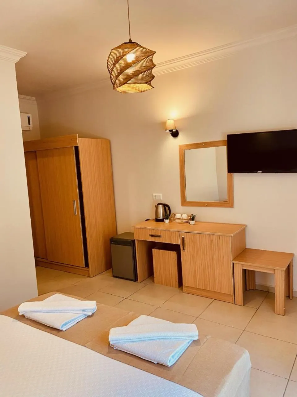 Bed in Kalia Beach Hotel Side