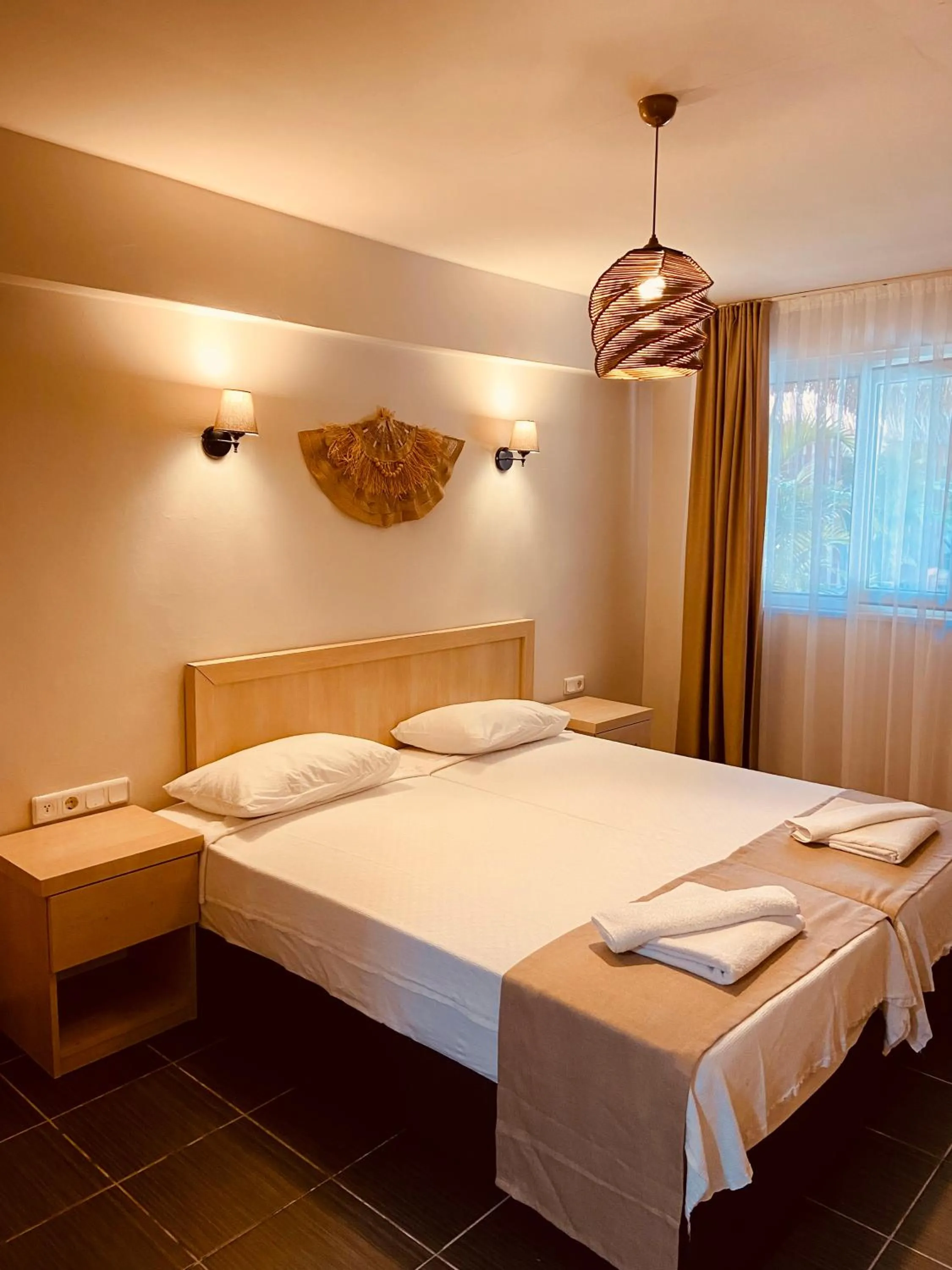 Bed in Kalia Beach Hotel Side