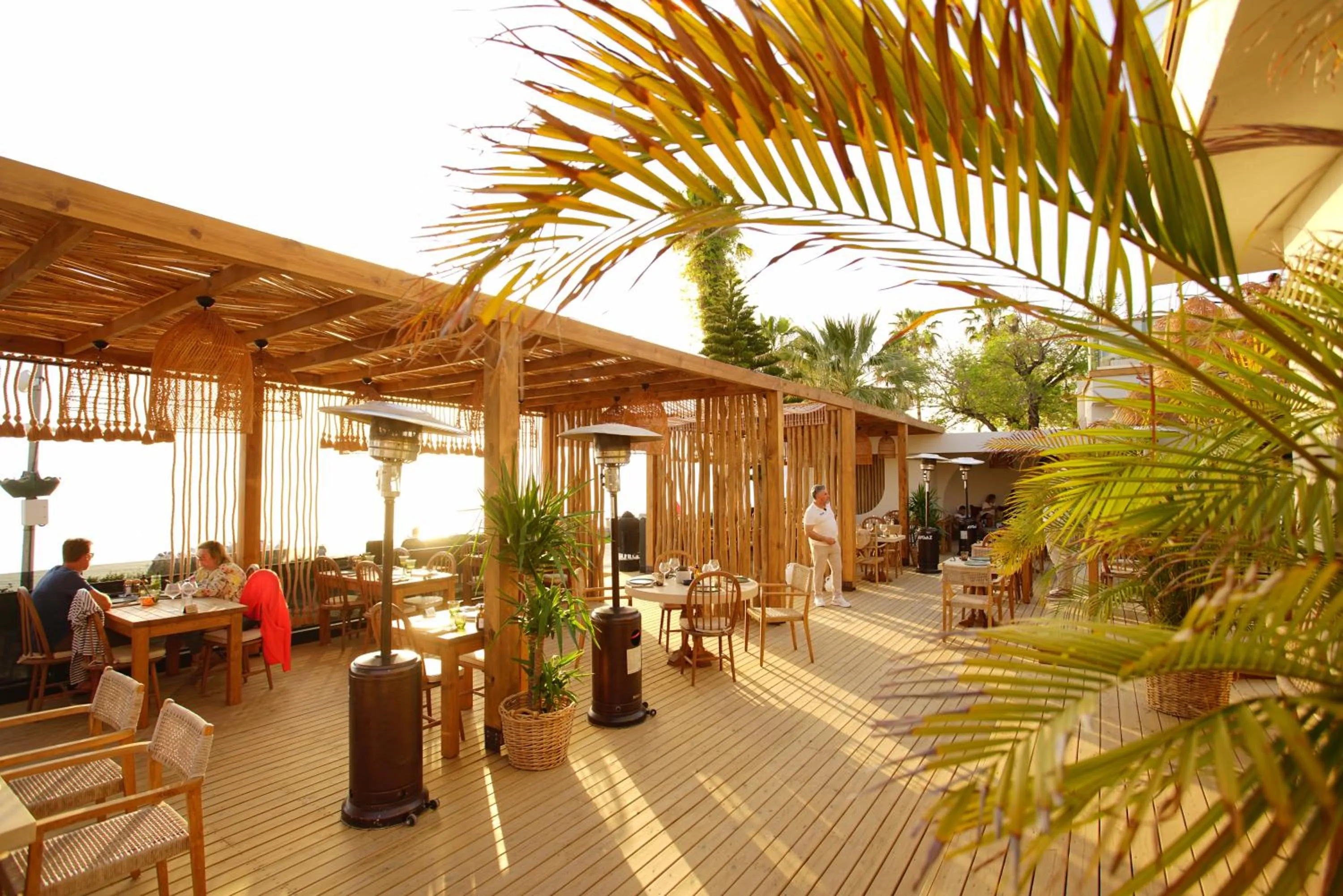 Restaurant/places to eat in Kalia Beach Hotel Side