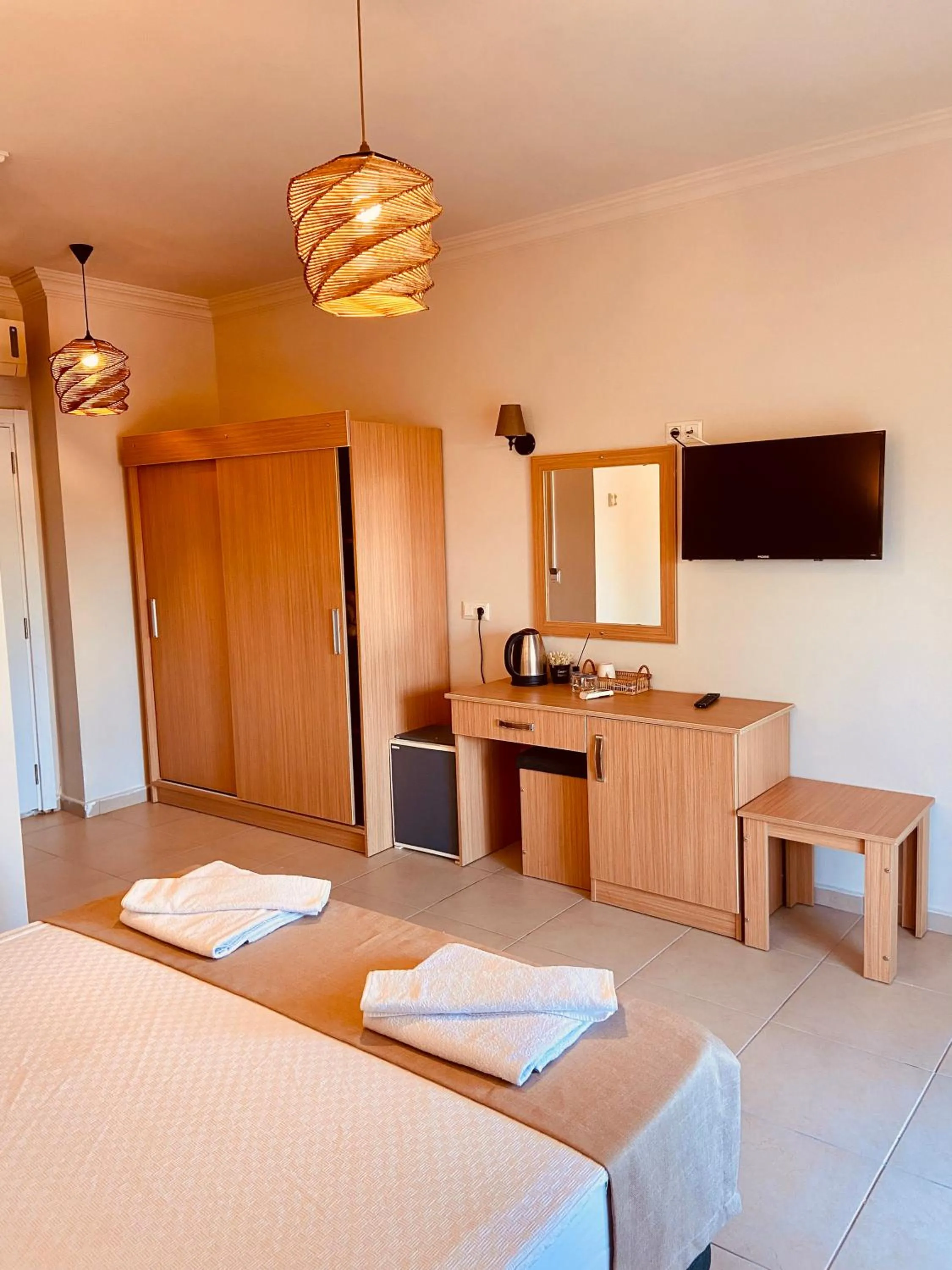 Bed in Kalia Beach Hotel Side