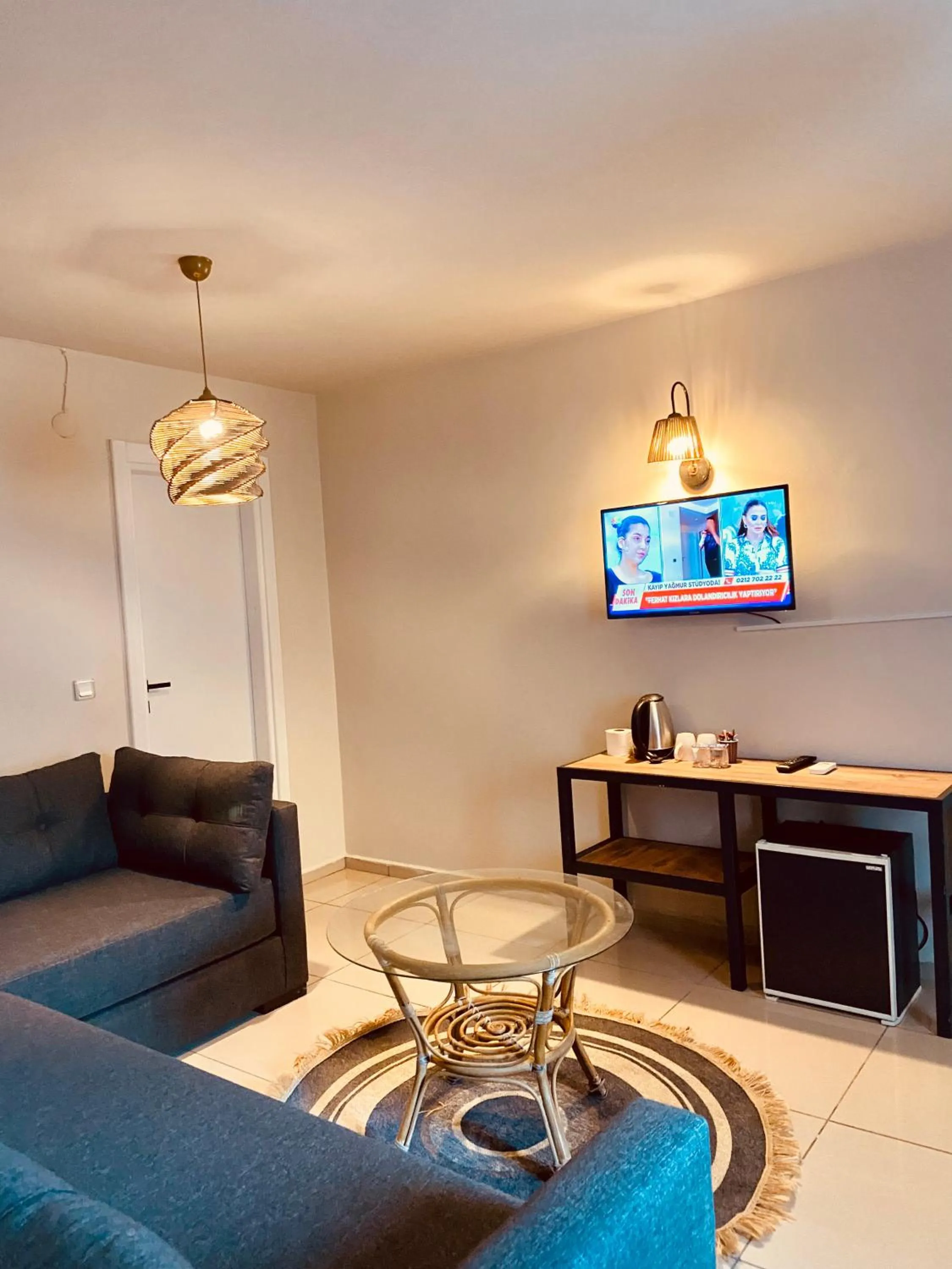 TV and multimedia in Kalia Beach Hotel Side