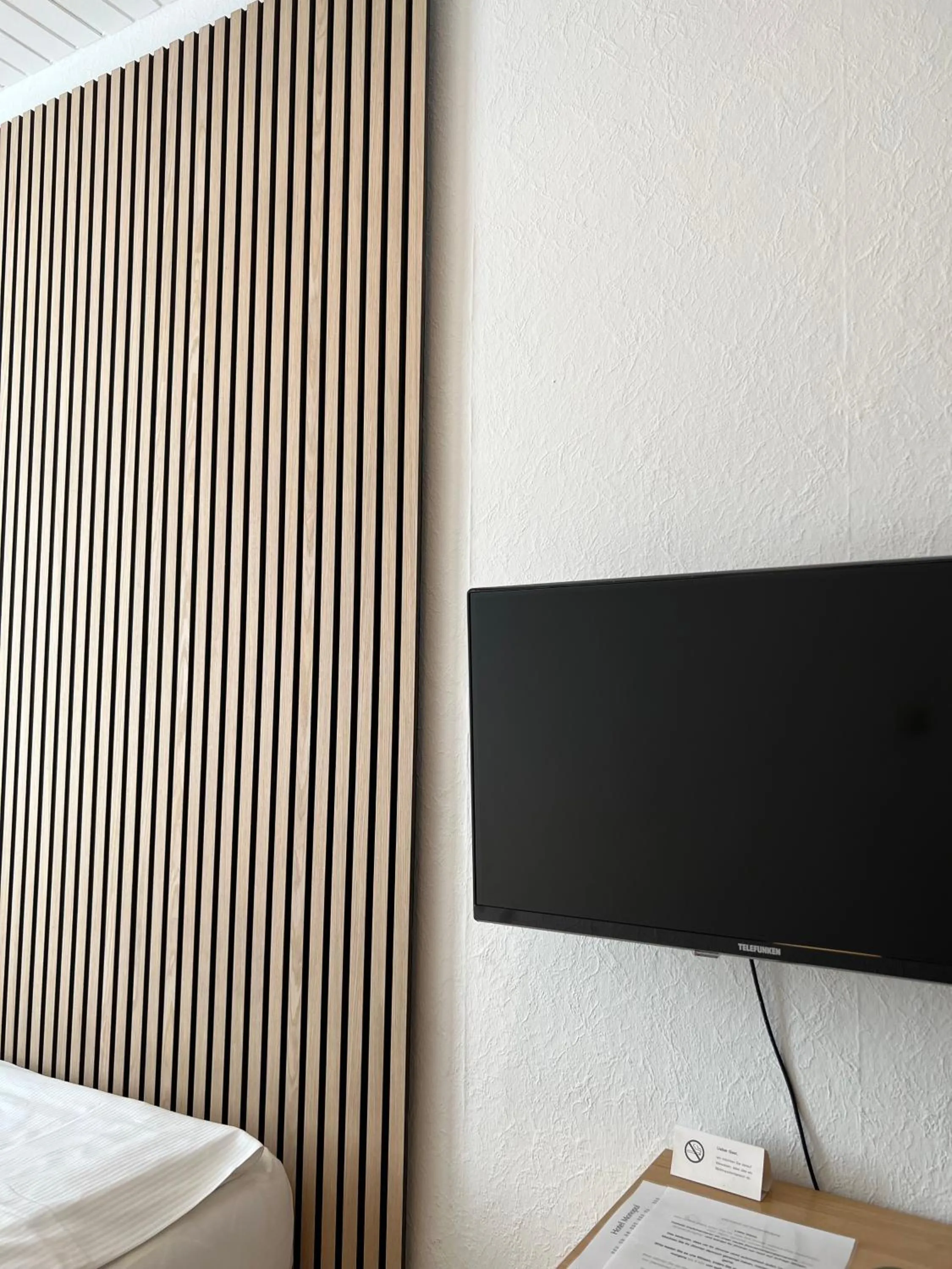 Photo of the whole room in Hotel Monopol