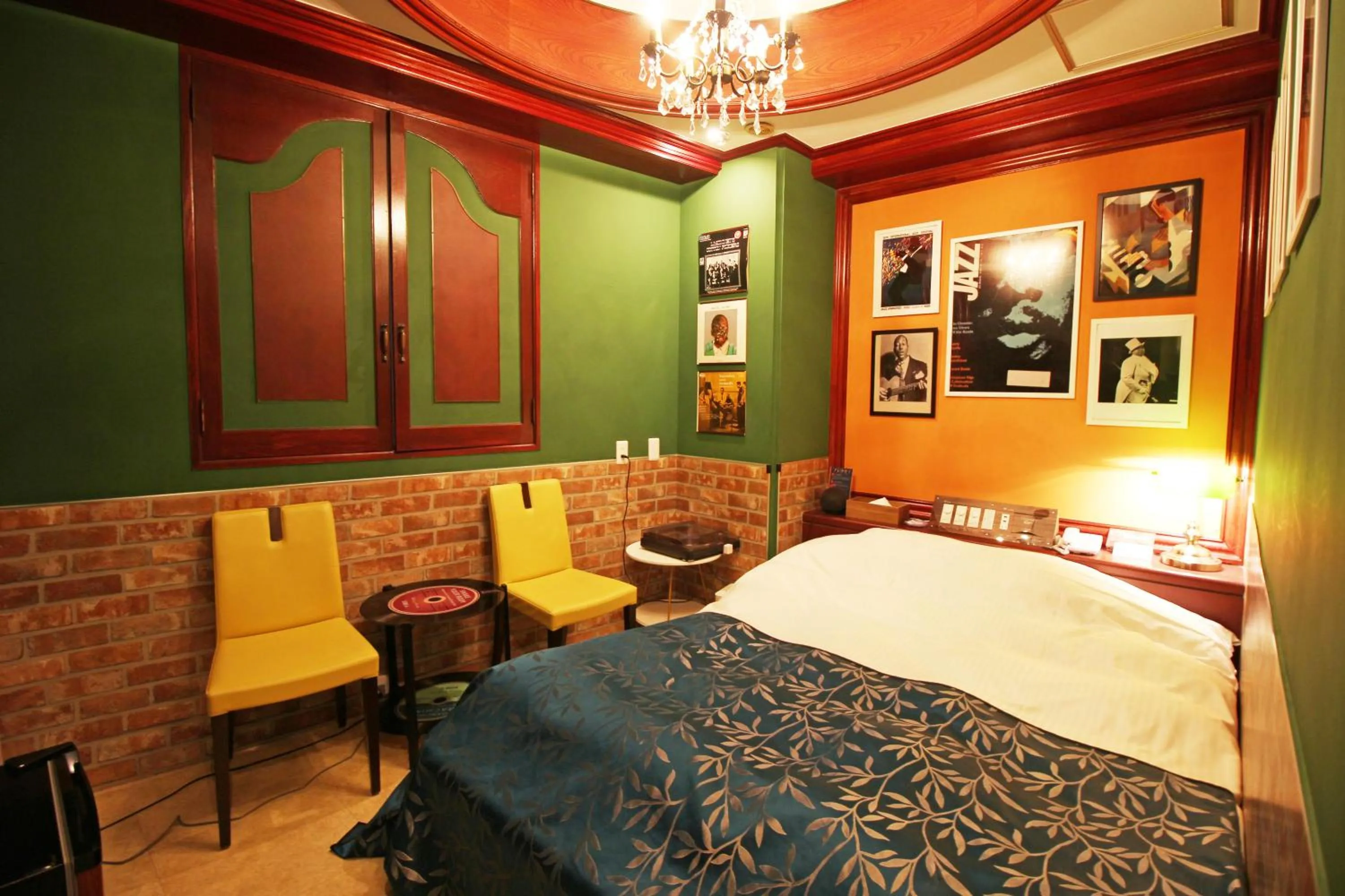 Bed in Hotel OLDSWING Adult Only