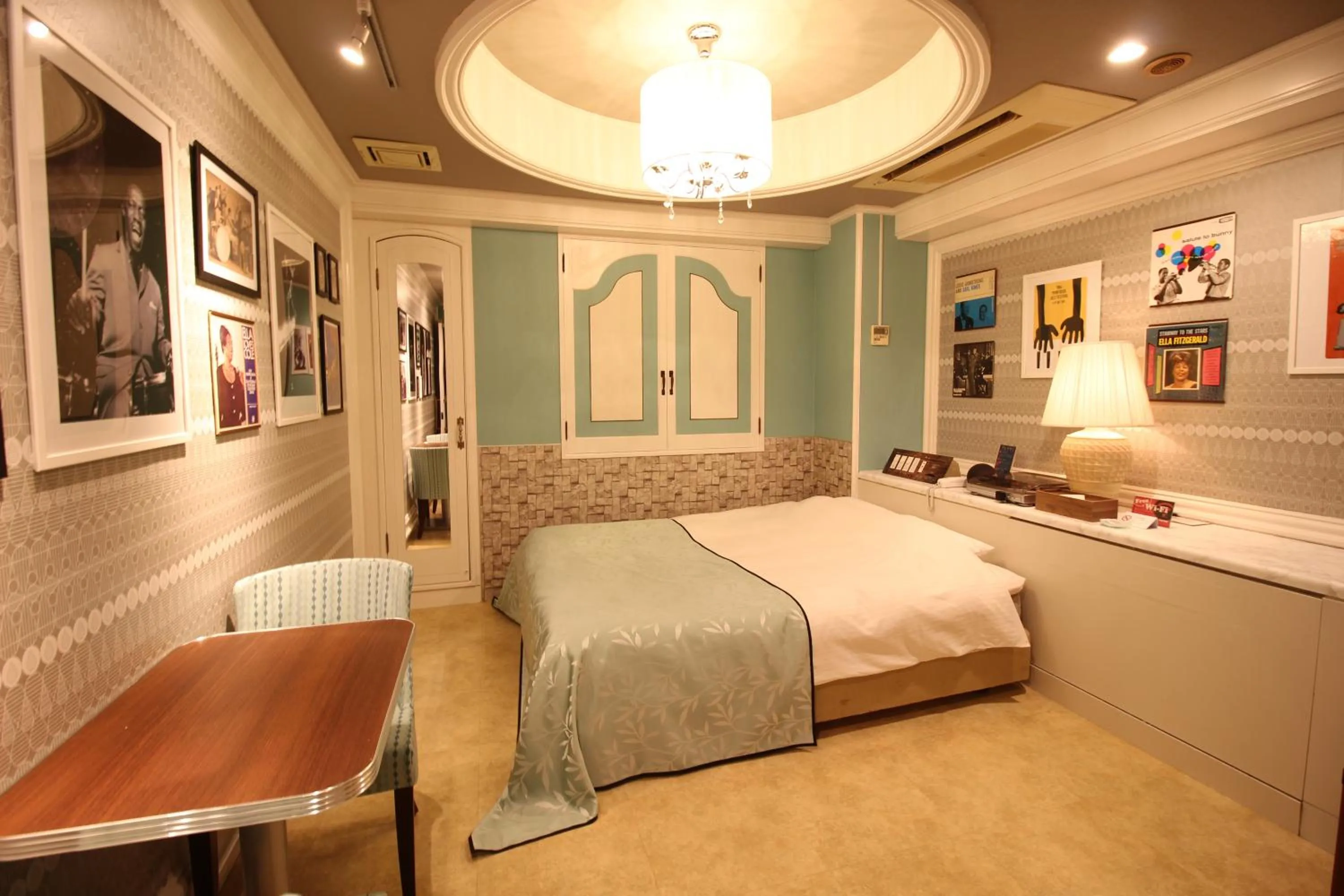 Bed in Hotel OLDSWING Adult Only