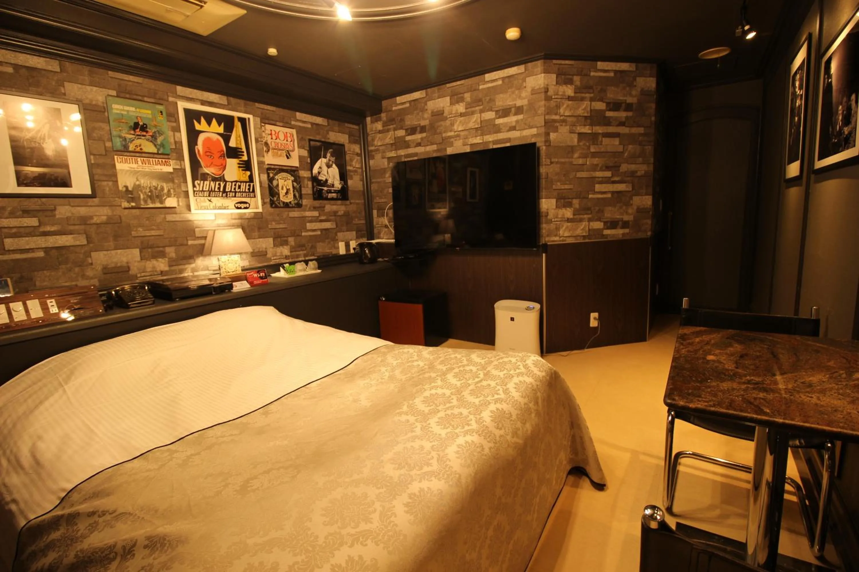 Bed in Hotel OLDSWING Adult Only