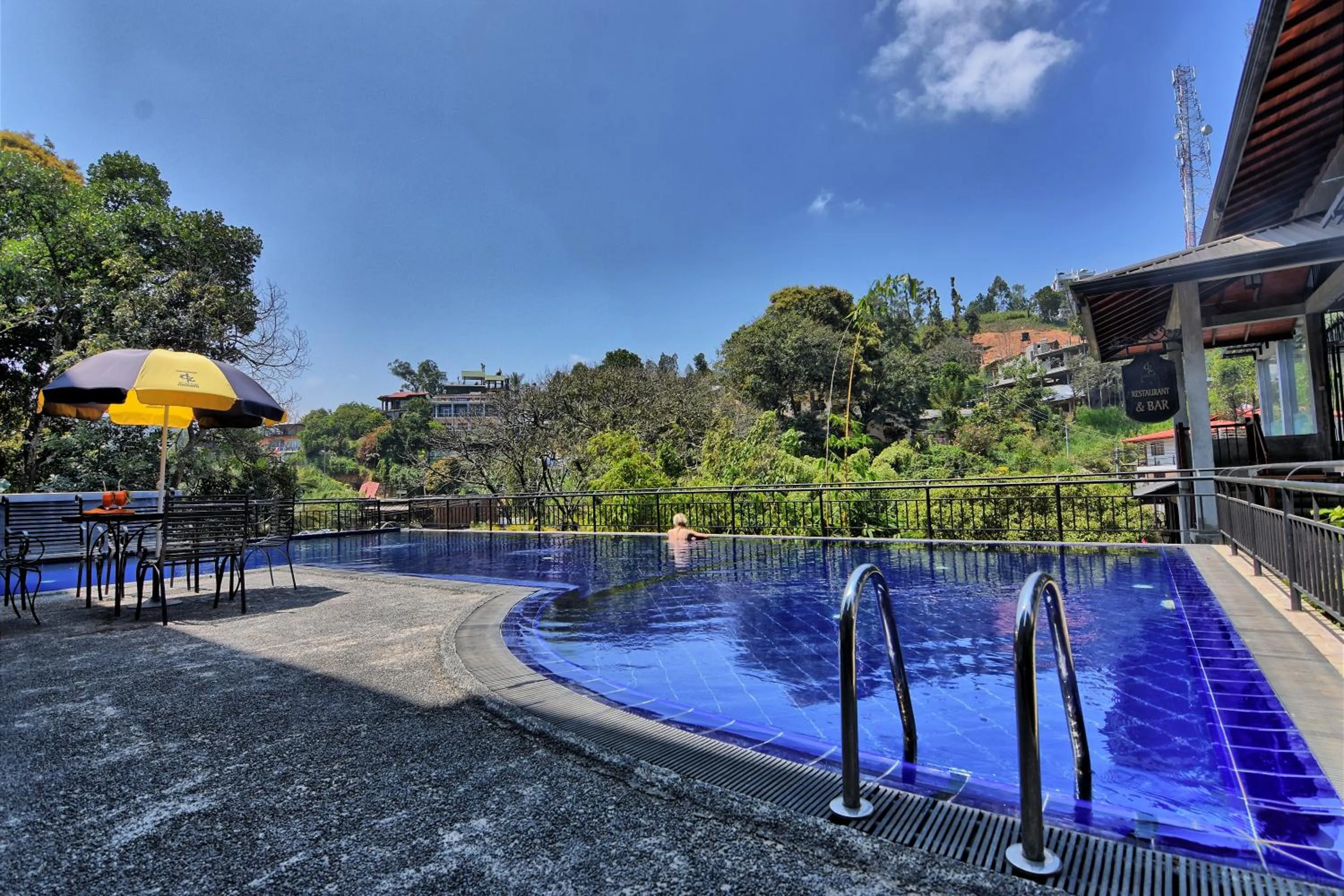 Day in Oak Ray Ella Gap Hotel