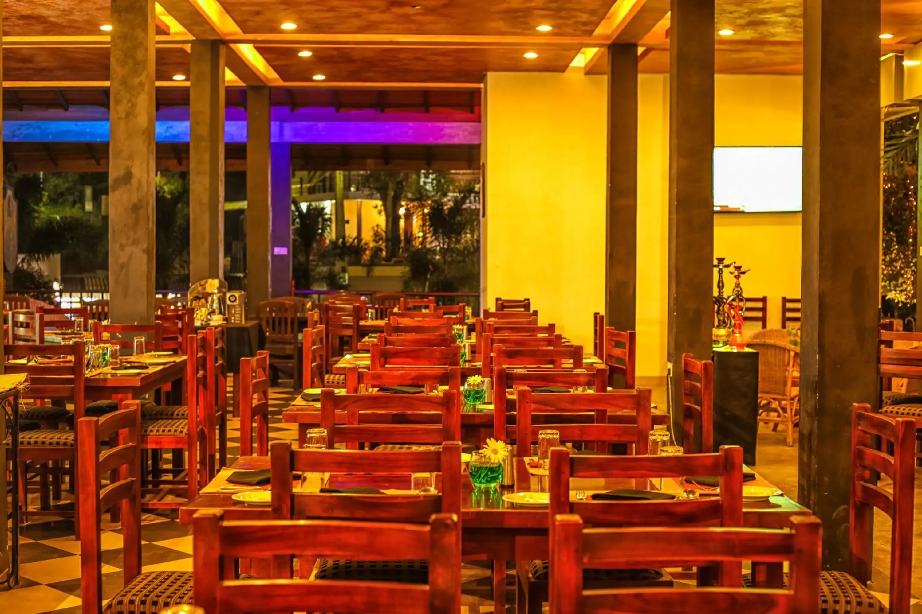 Restaurant/places to eat in Oak Ray Ella Gap Hotel Restaurant/places to eat in Oak Ray Ella Gap Hotel