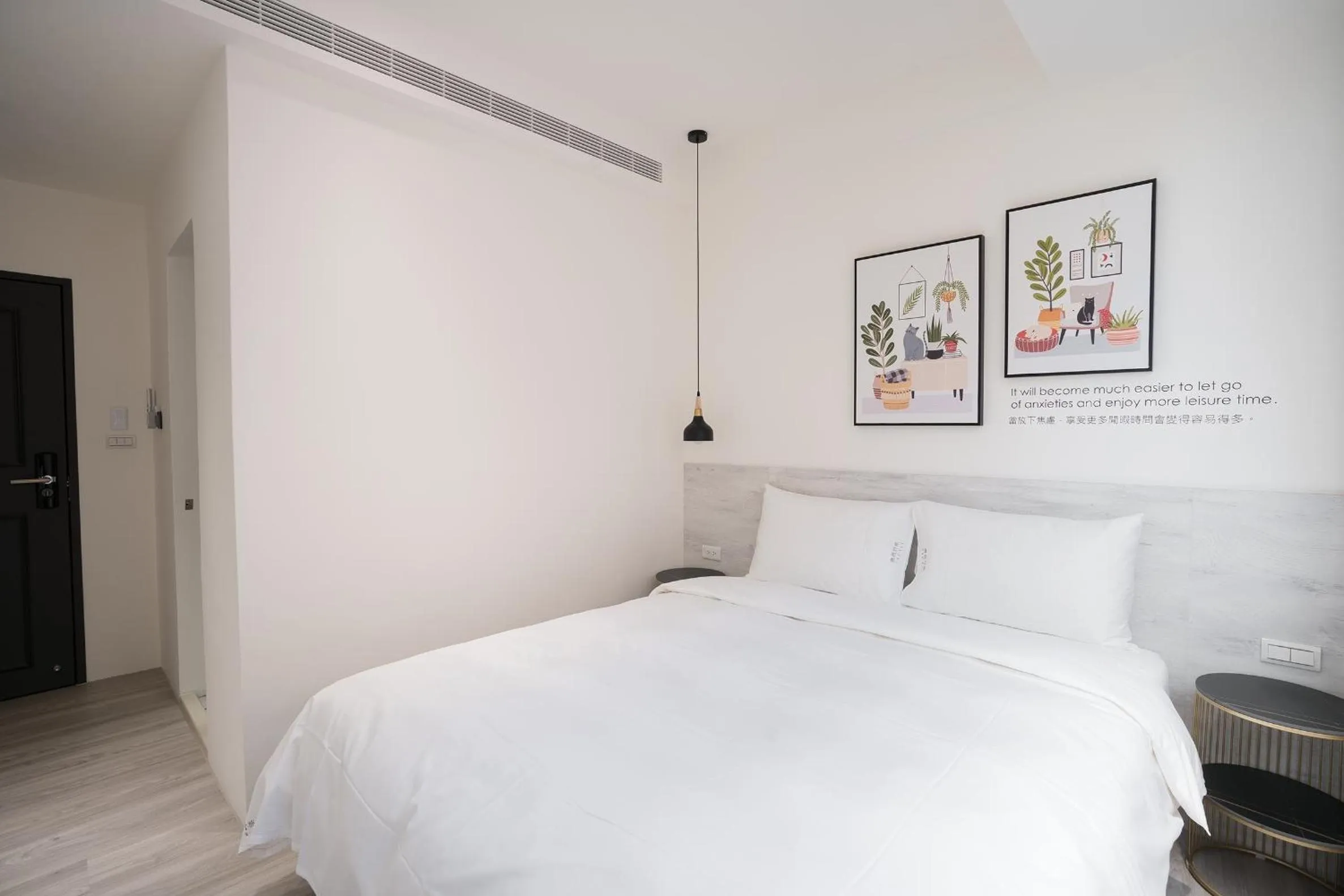 Photo of the whole room, Bed in The Way Inn