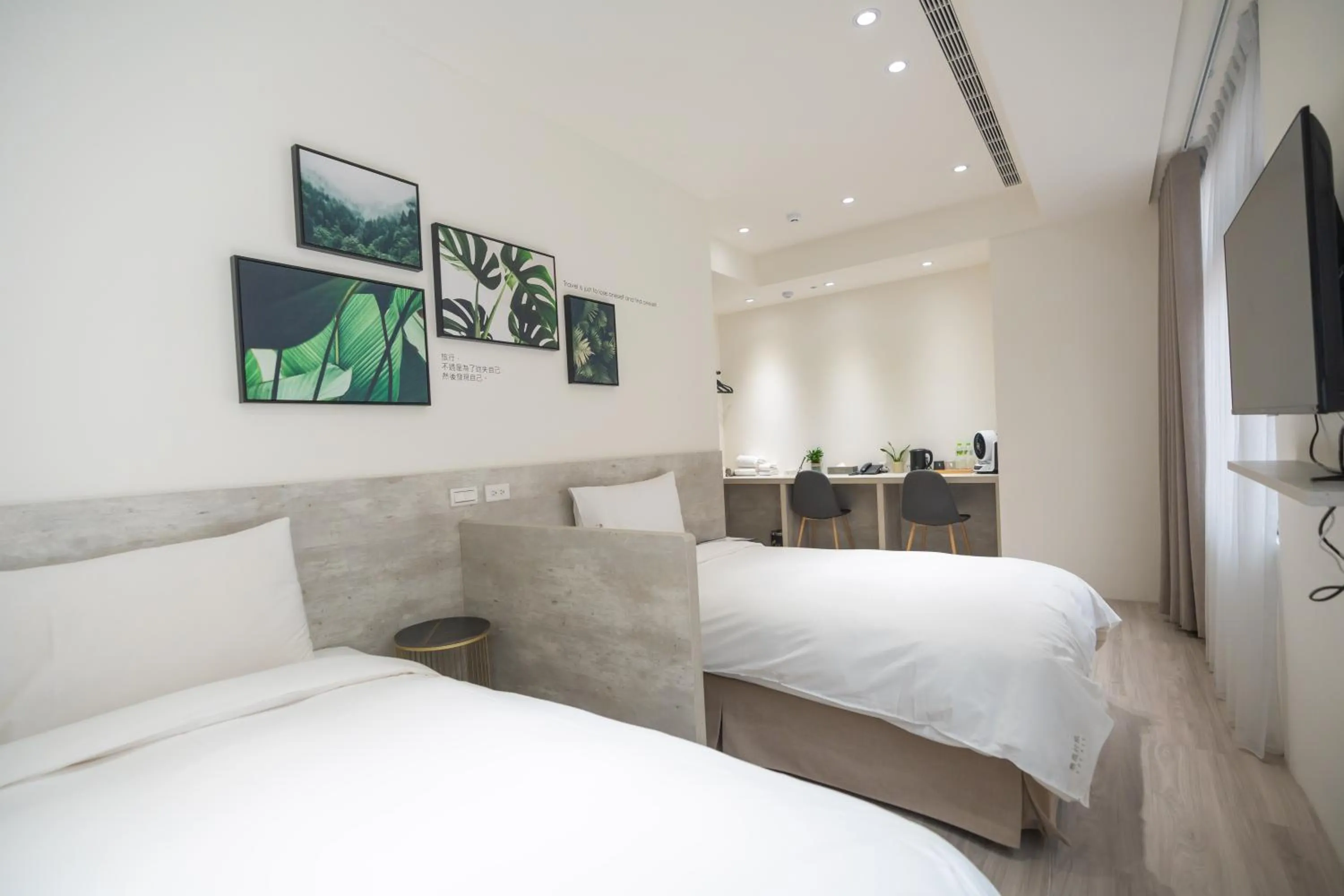 Photo of the whole room, Bed in The Way Inn