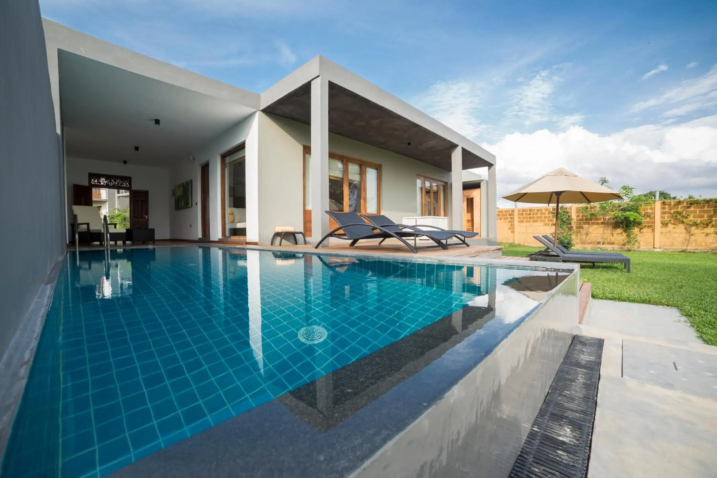 Swimming pool in Aliya Resort and Spa - Thema Collection Swimming pool in Aliya Resort and Spa - Thema Collection