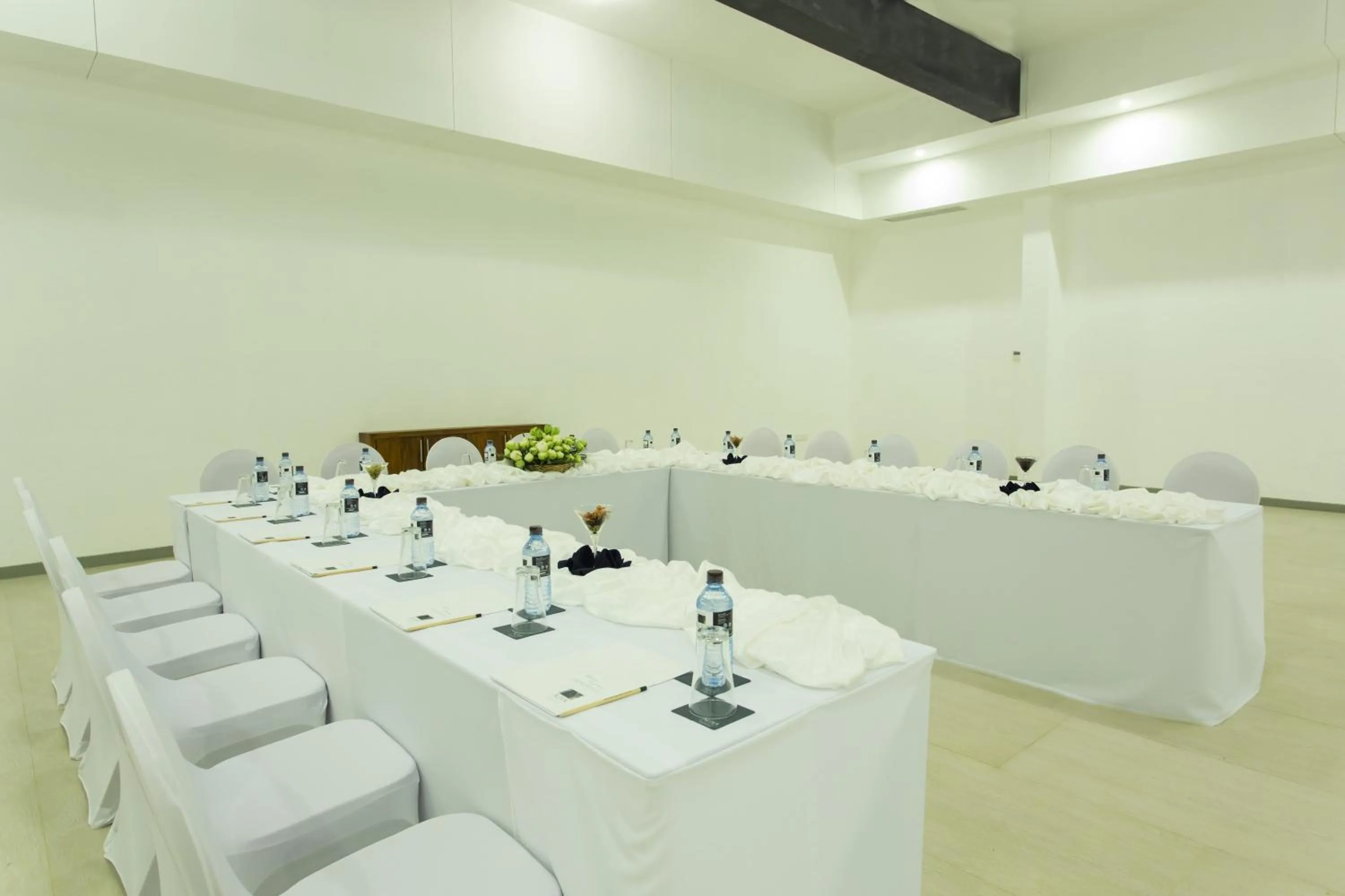 Banquet/Function facilities in Aliya Resort and Spa - Thema Collection