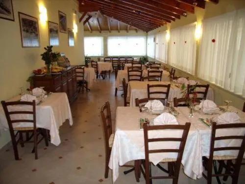 Restaurant/places to eat in Hotel Del Golfo