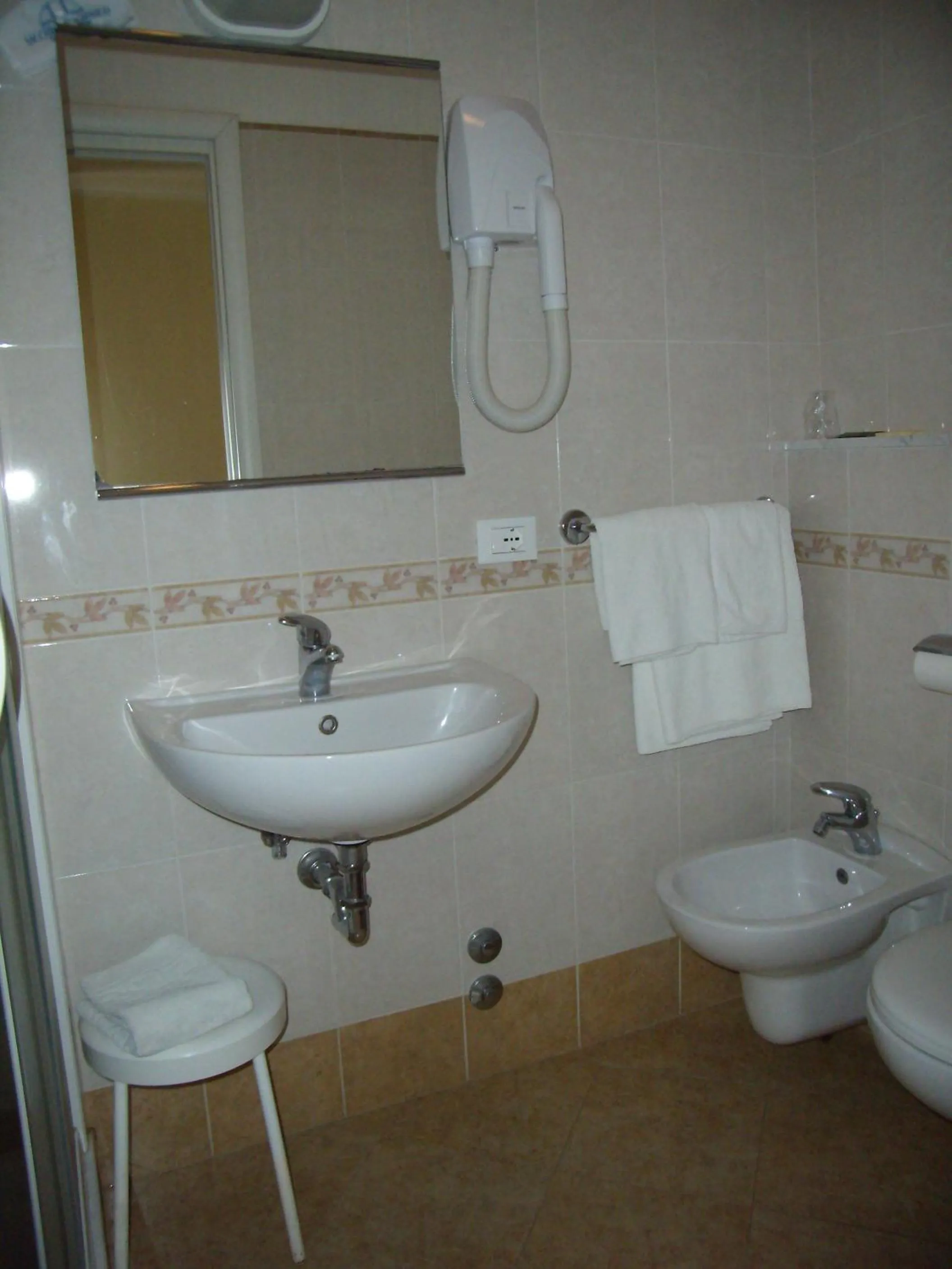 Bathroom in Hotel Del Golfo