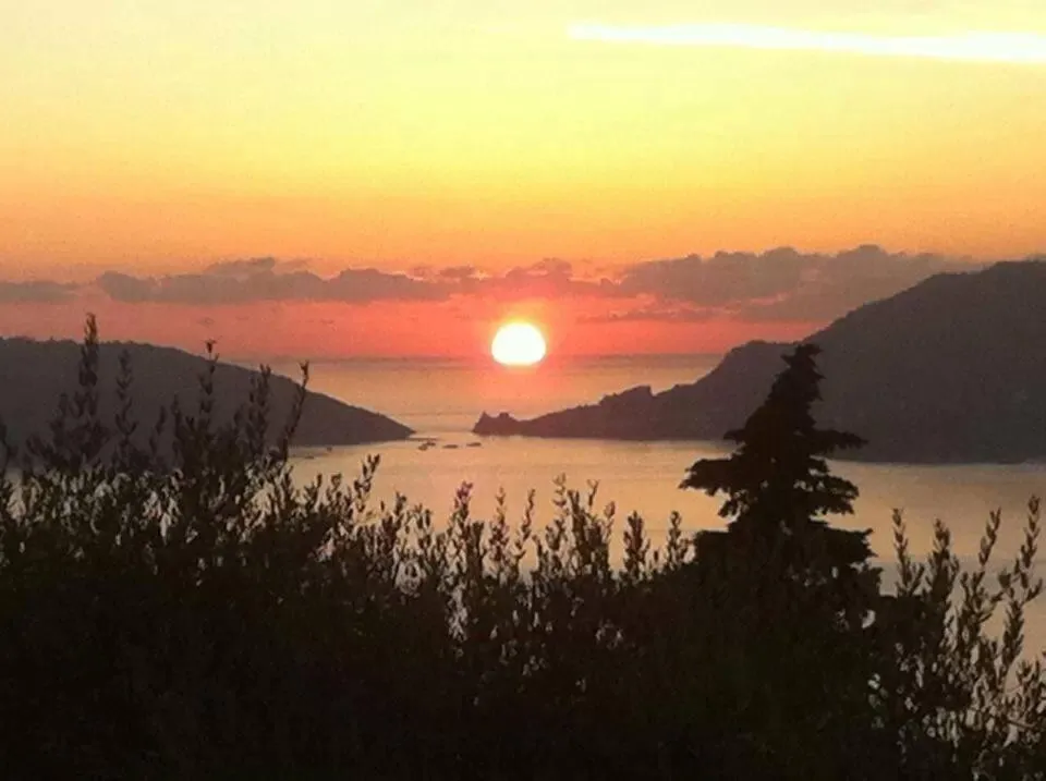 Sunset in Hotel Del Golfo