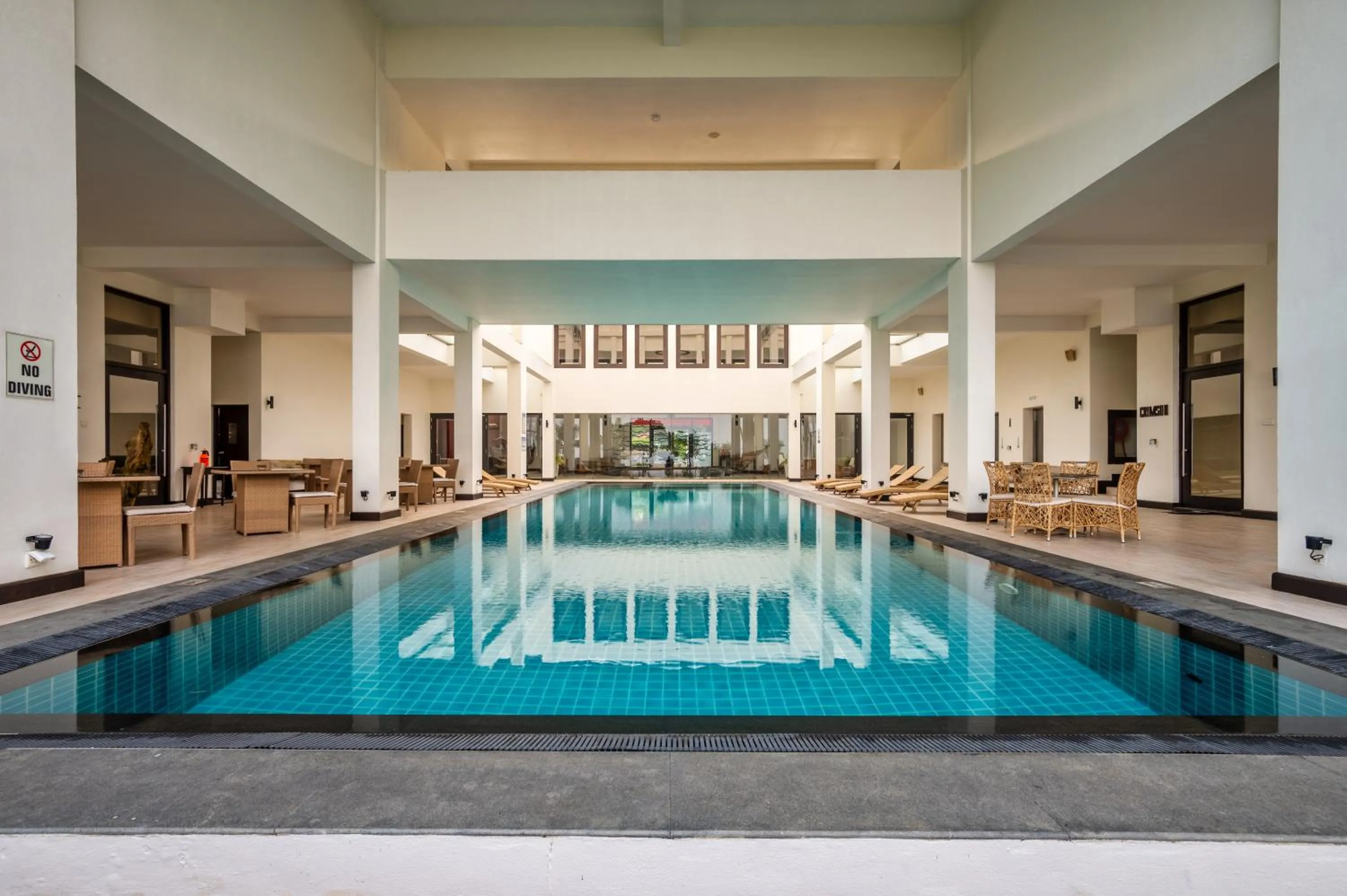 Swimming pool in Shinagawa Beach