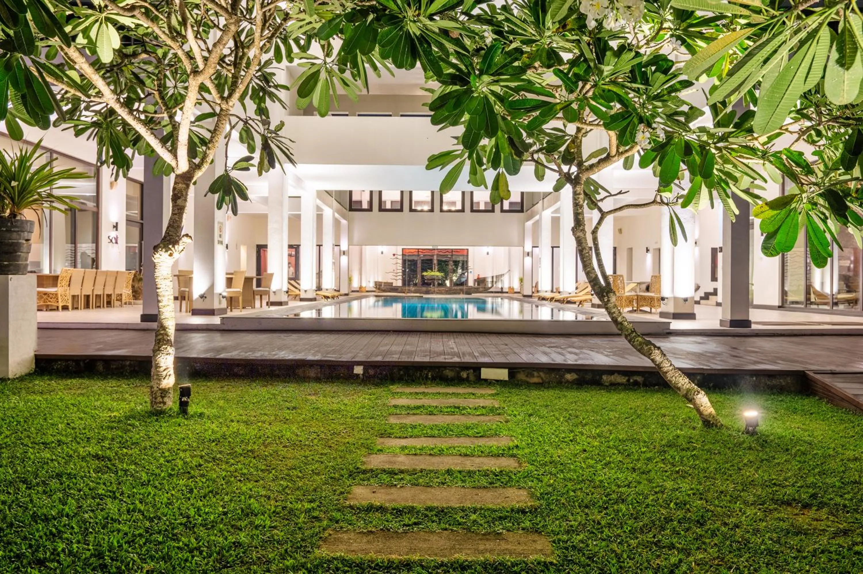 Swimming pool in Shinagawa Beach