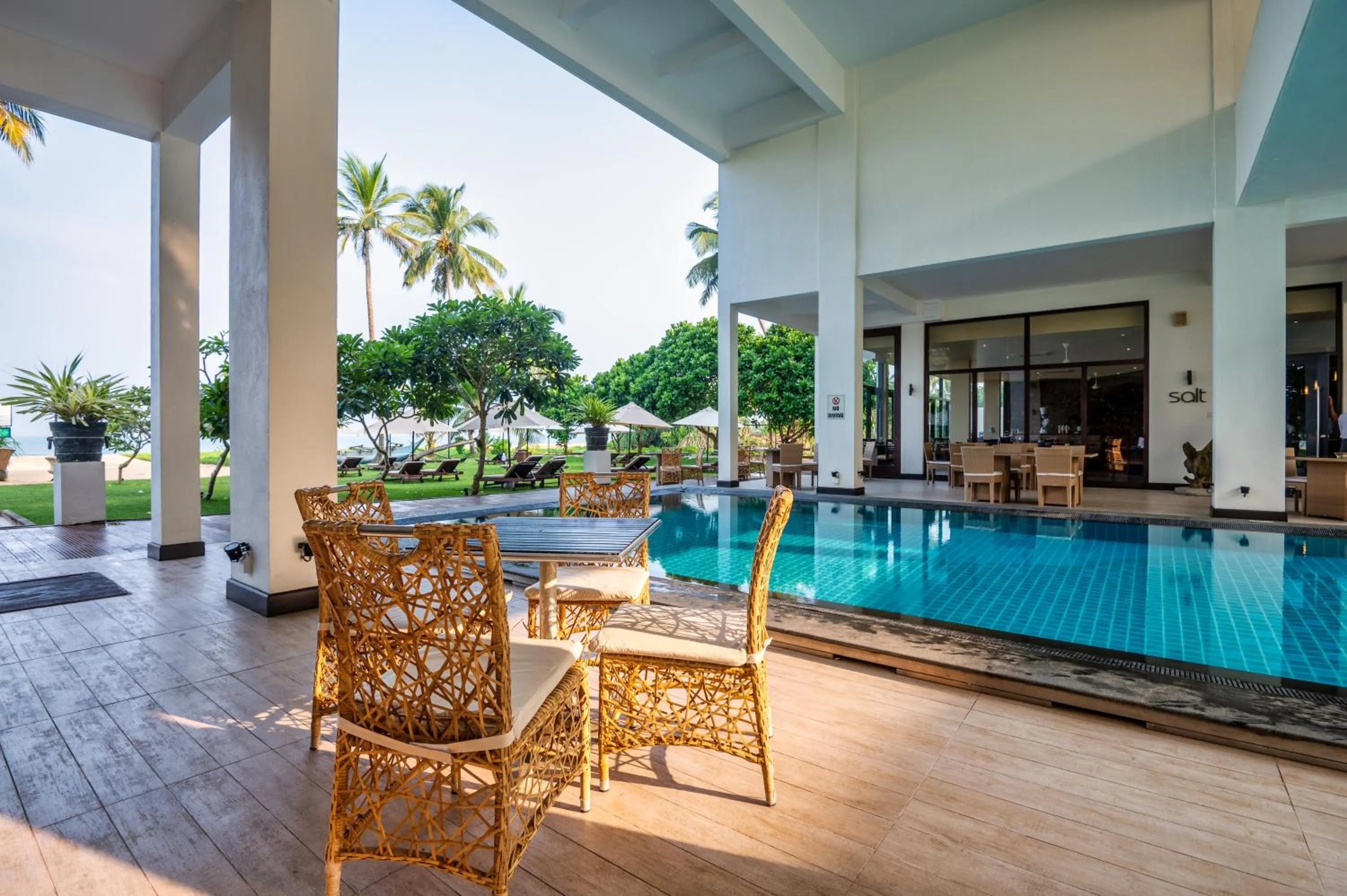 Swimming pool in Shinagawa Beach
