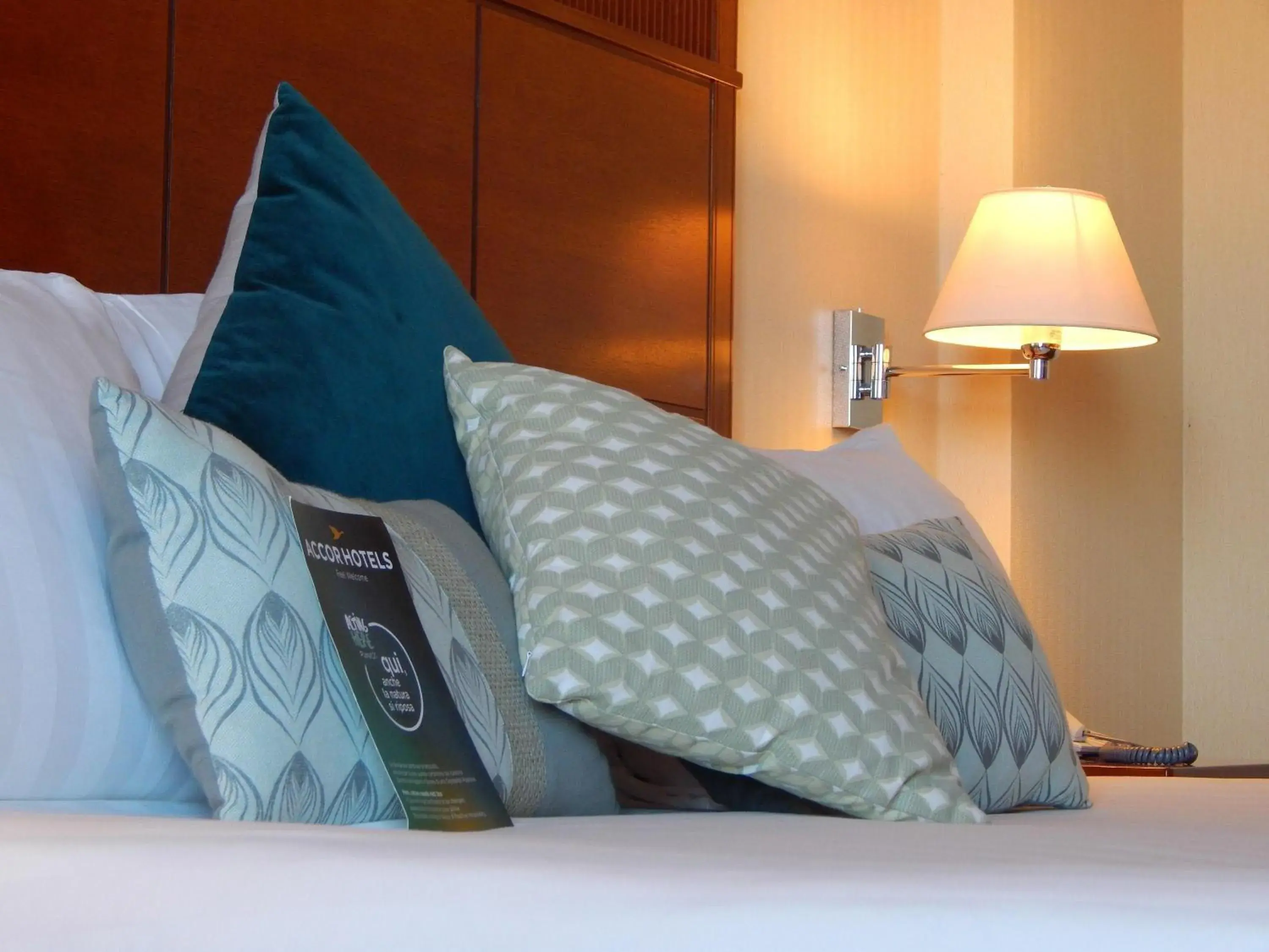 Bedroom, Bed in Mercure Leonardo da Vinci Rome Airport Bedroom, Bed in Mercure Leonardo da Vinci Rome Airport