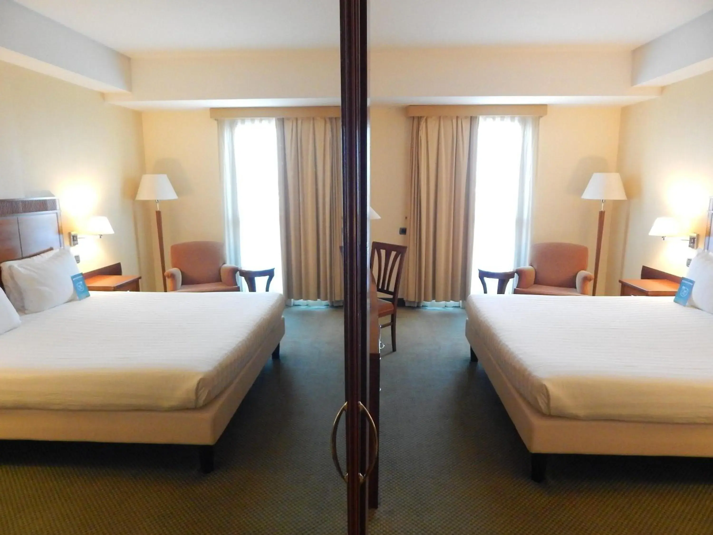 Bedroom, Bed in Mercure Leonardo da Vinci Rome Airport Bedroom, Bed in Mercure Leonardo da Vinci Rome Airport