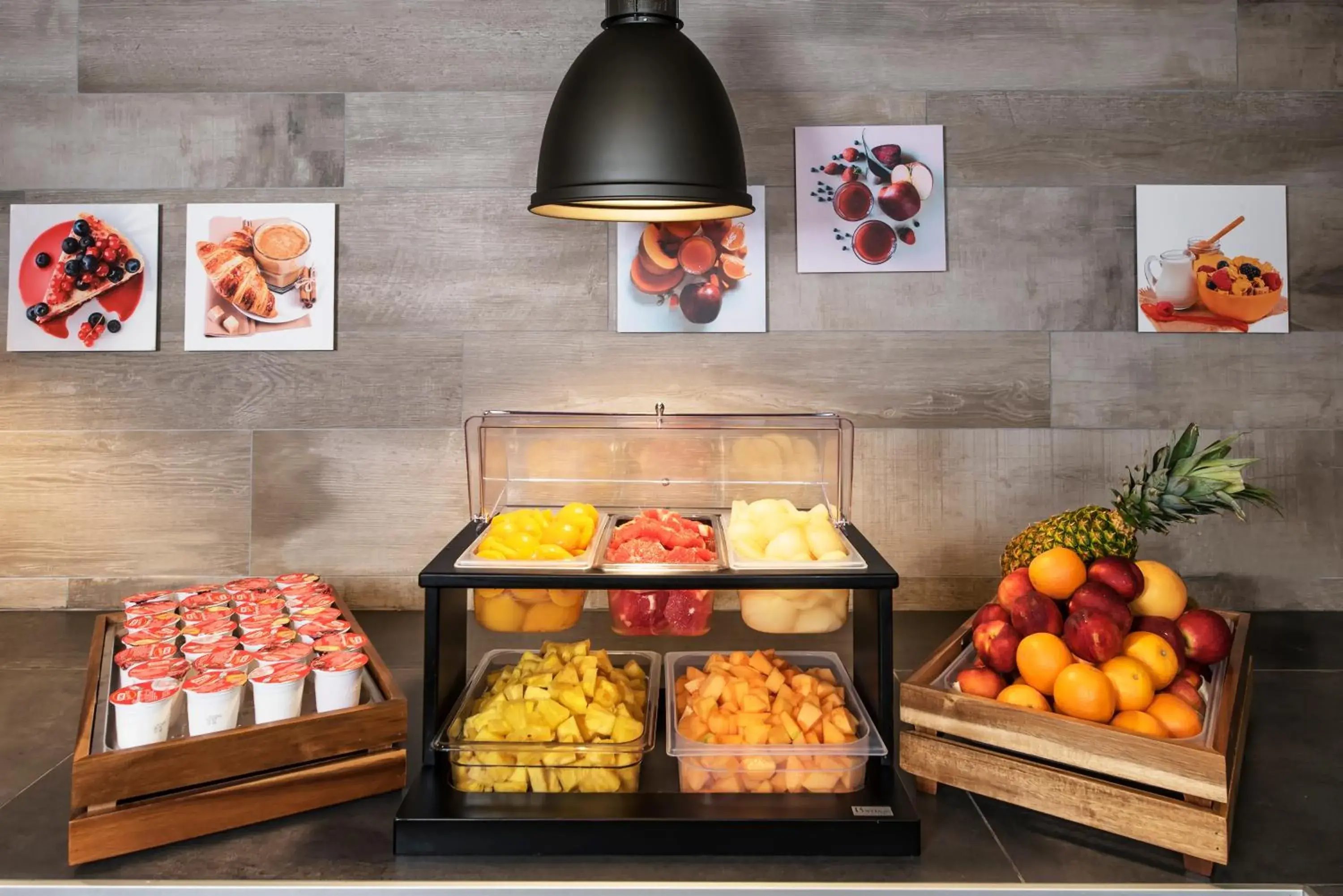 Breakfast in Just Hotel Milano Breakfast in Just Hotel Milano