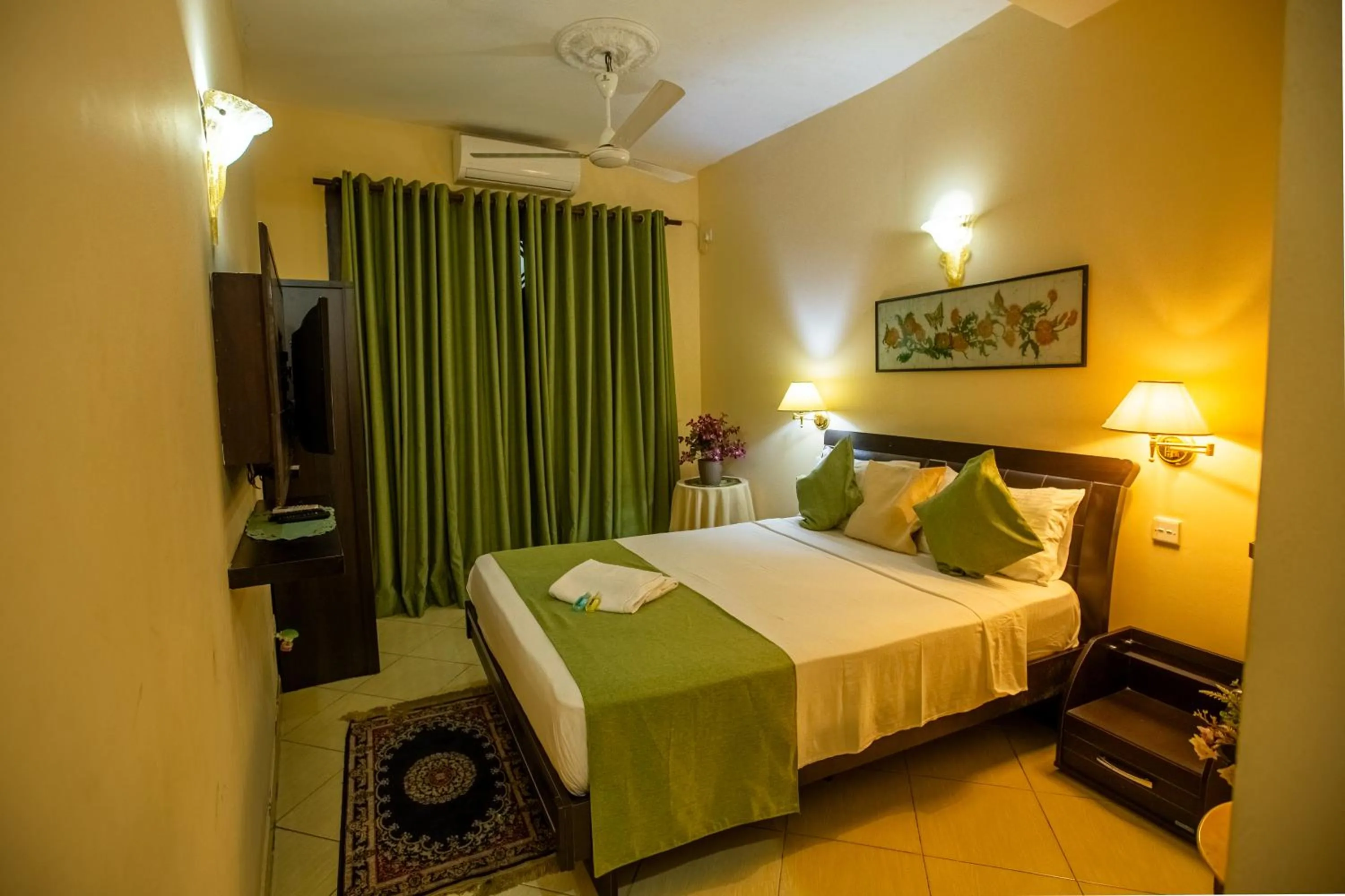 Deluxe Double Room in Fort Thari Inn