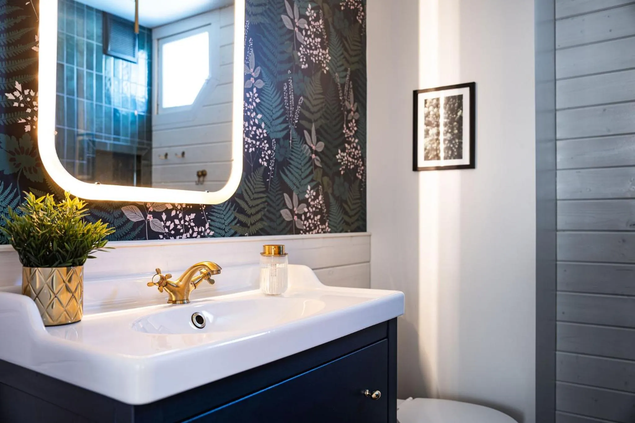 The Downtown Hive by Revelstoke Vacations